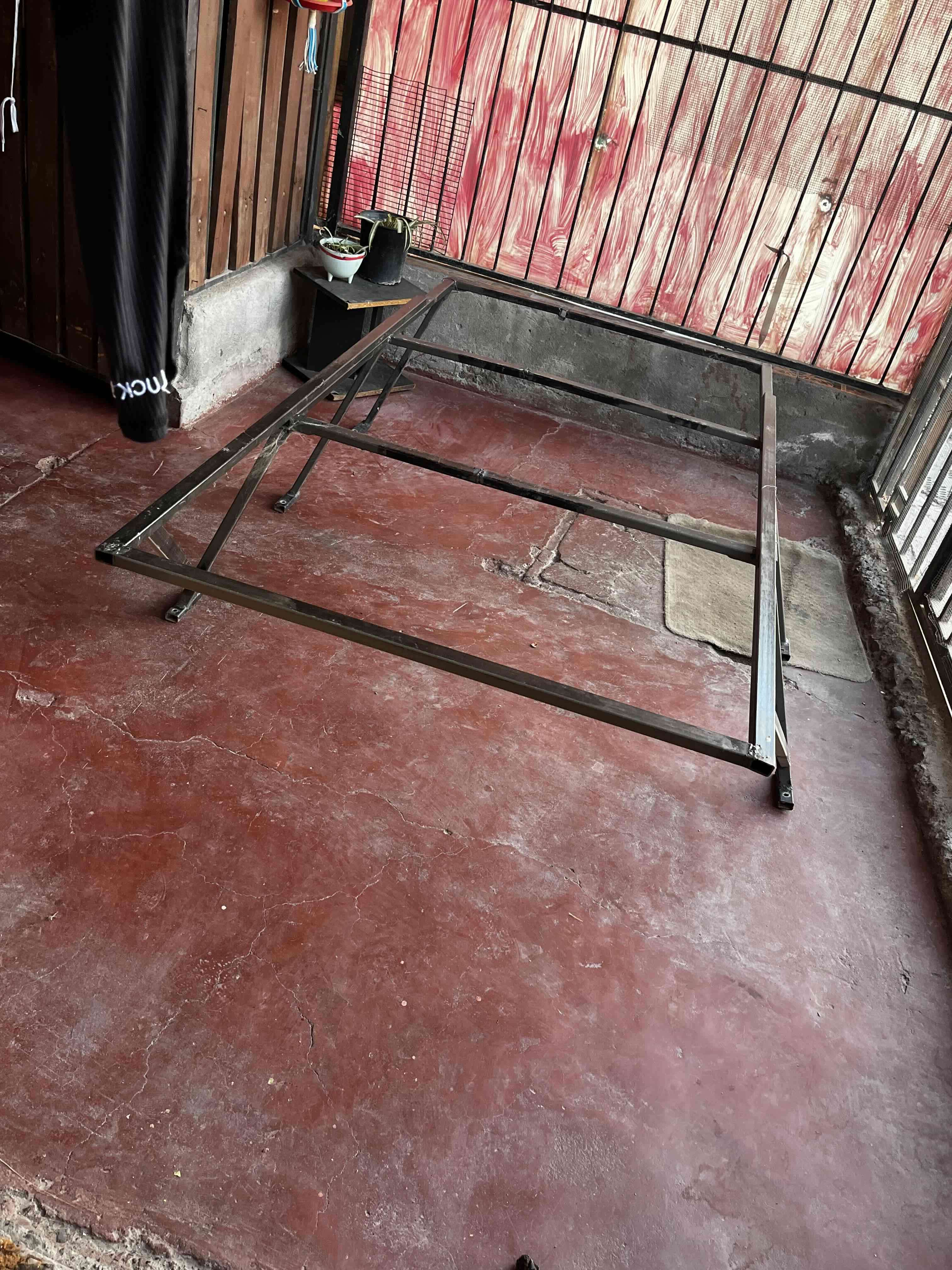 Parrilla metálica porta carga para camioneta - miniatura 2