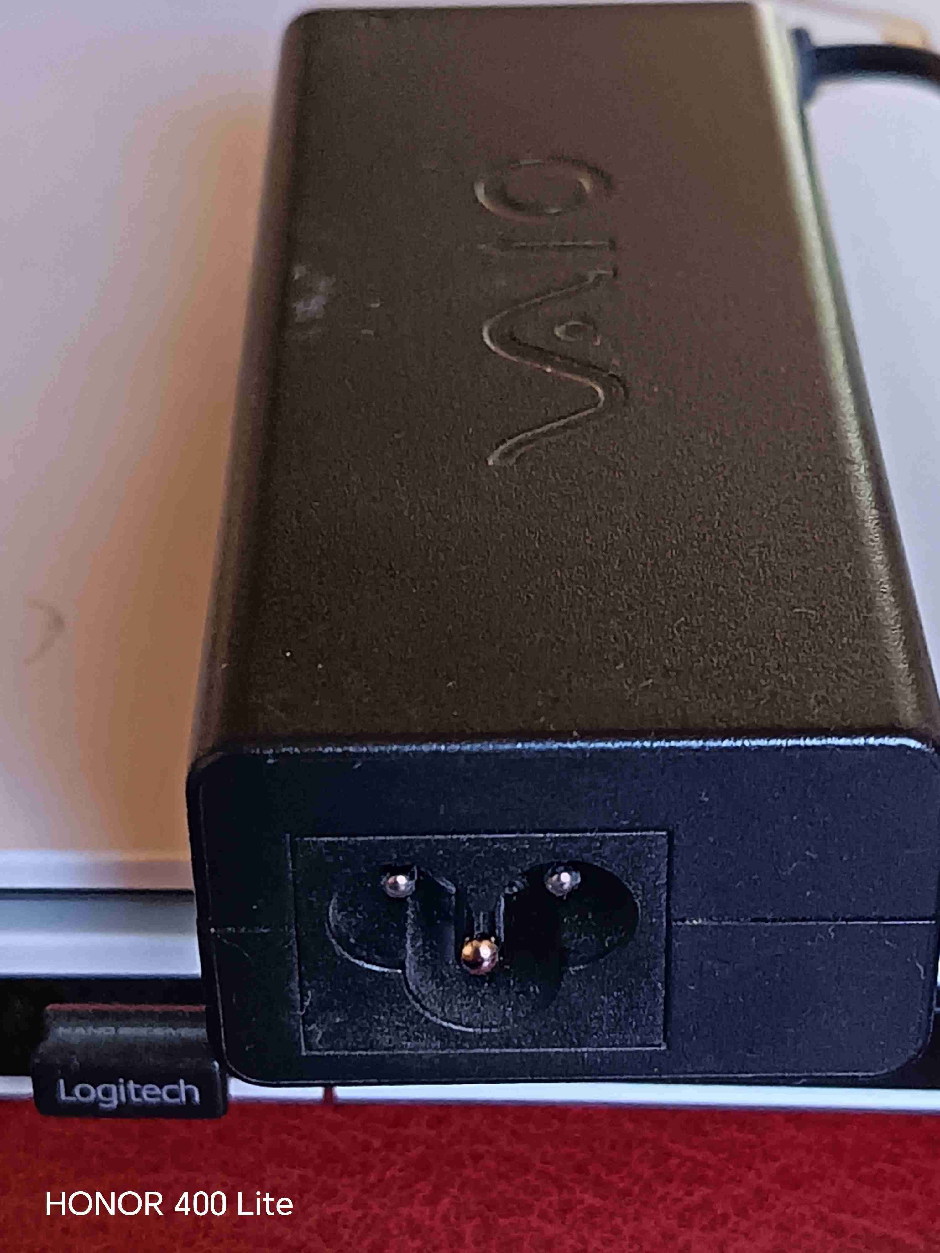 Cargador Vaio, de Sony para laptop - miniatura 2