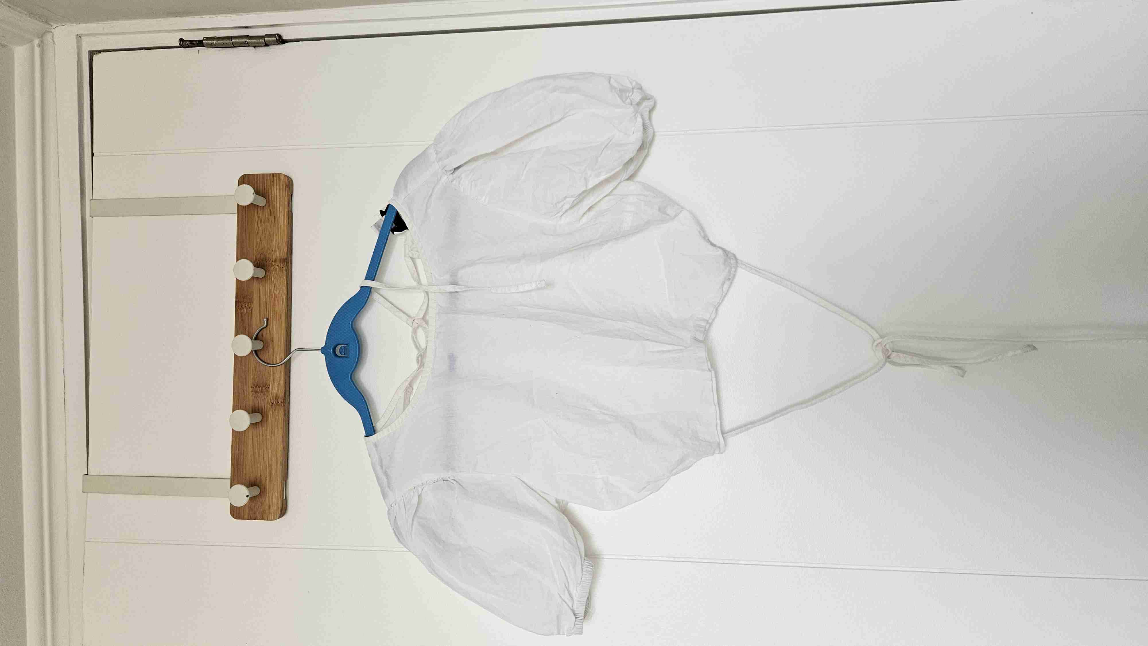 Blusa blanca manga abullonada - miniatura 1