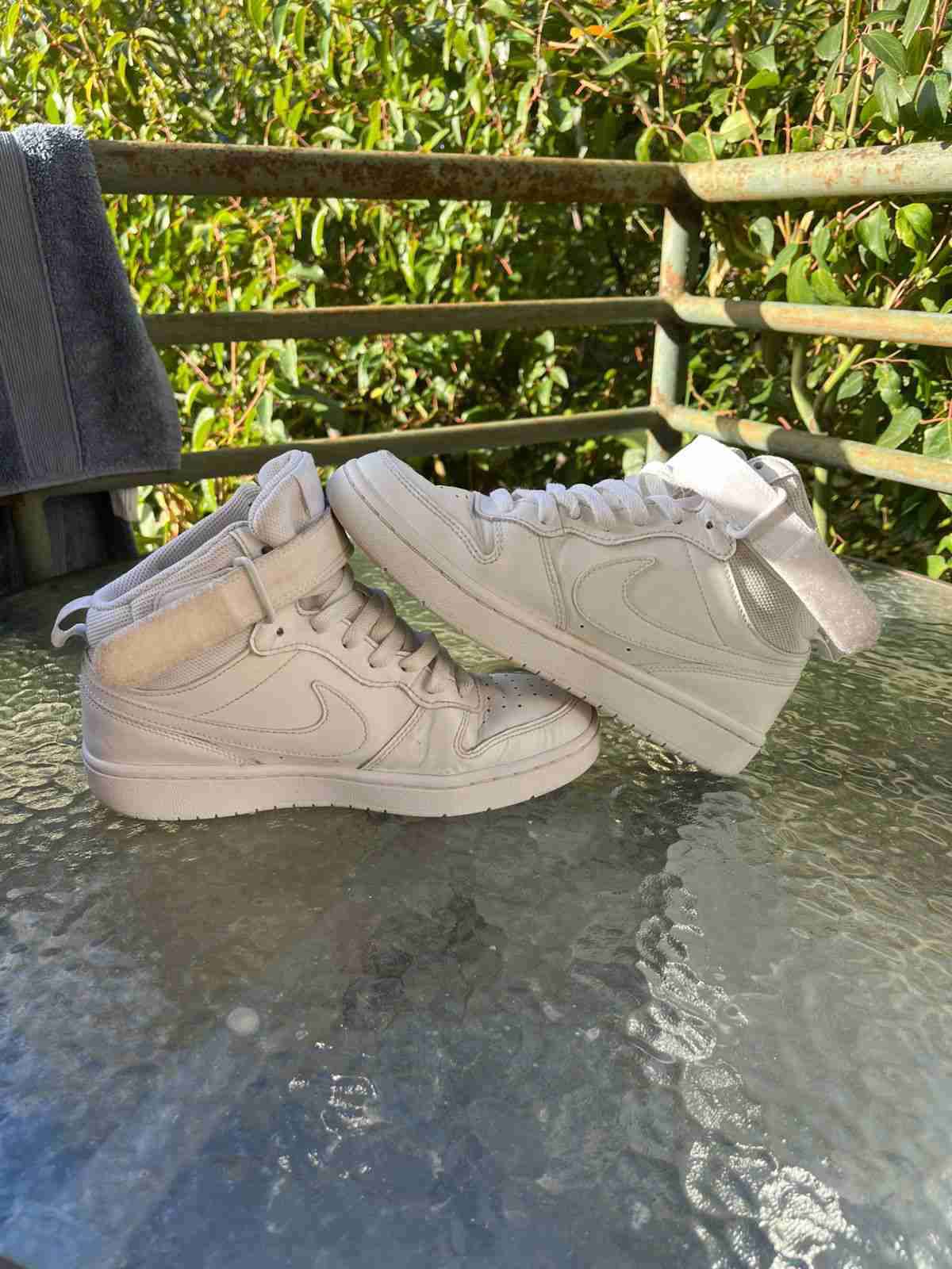 Zapatillas deportivas blancas Nike originales - miniatura 1