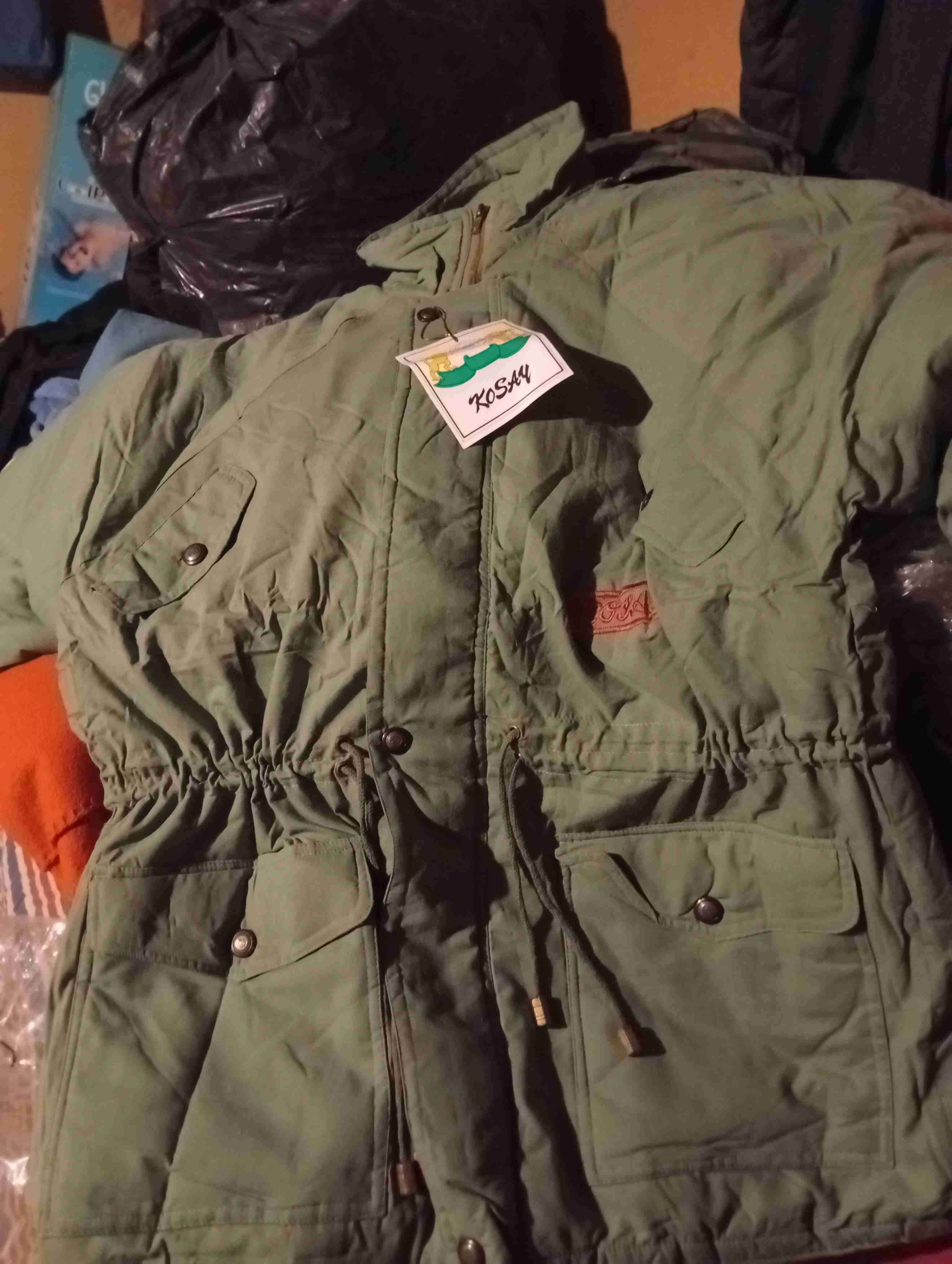 Zapatillas deportivas negras y blancas - miniatura 2