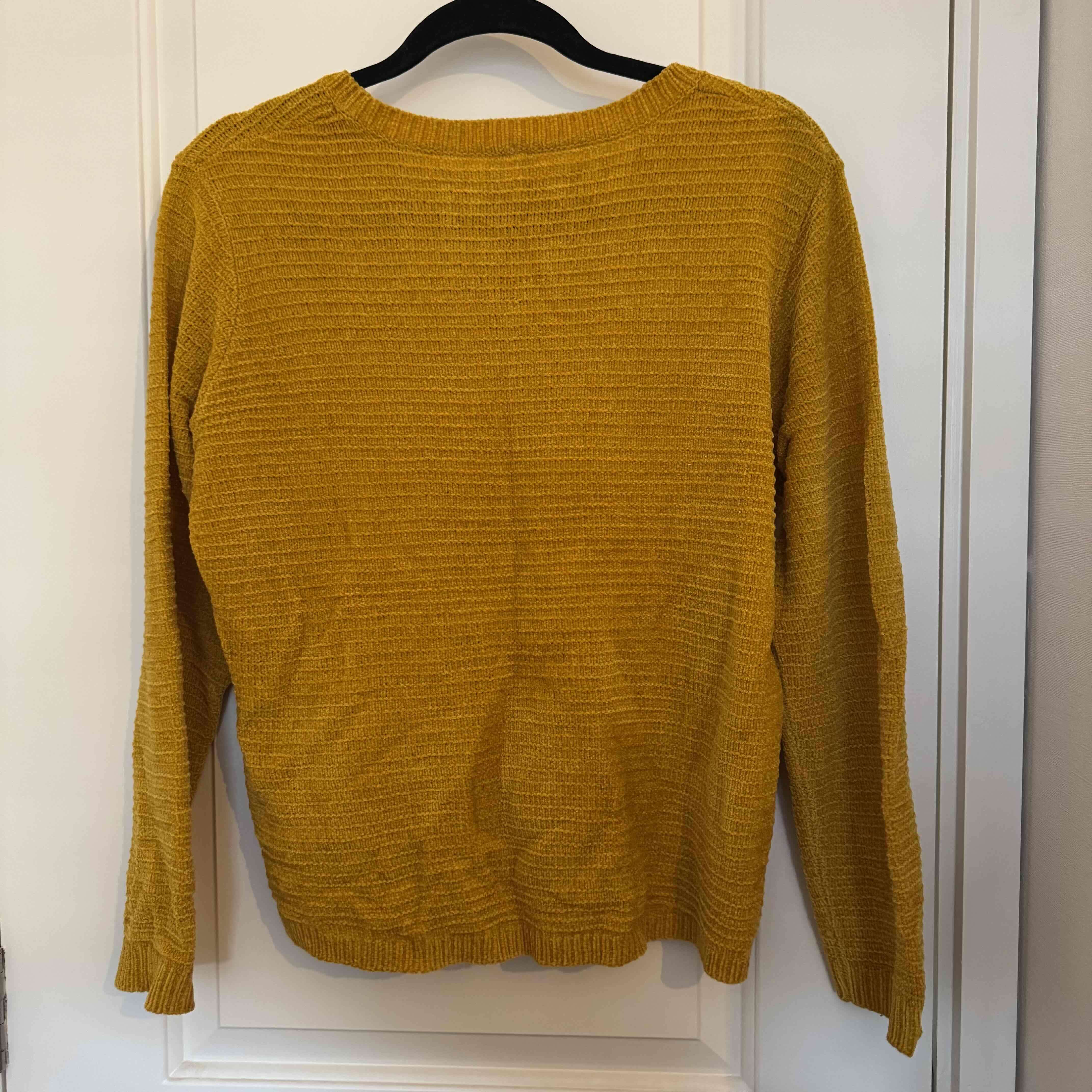 Suéter mostaza Opposite - miniatura 2