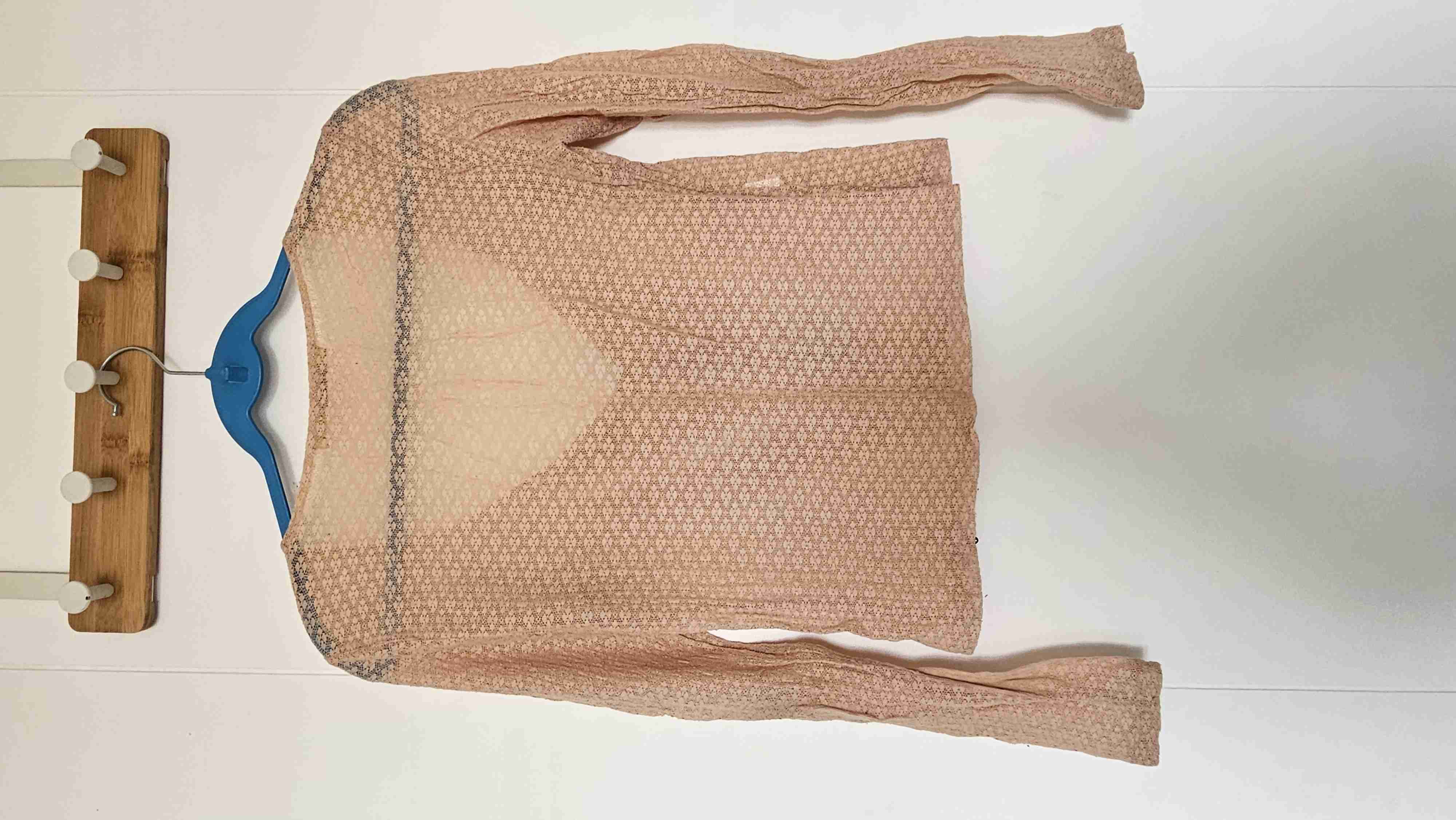 Cardigan rosa tejido - miniatura 4