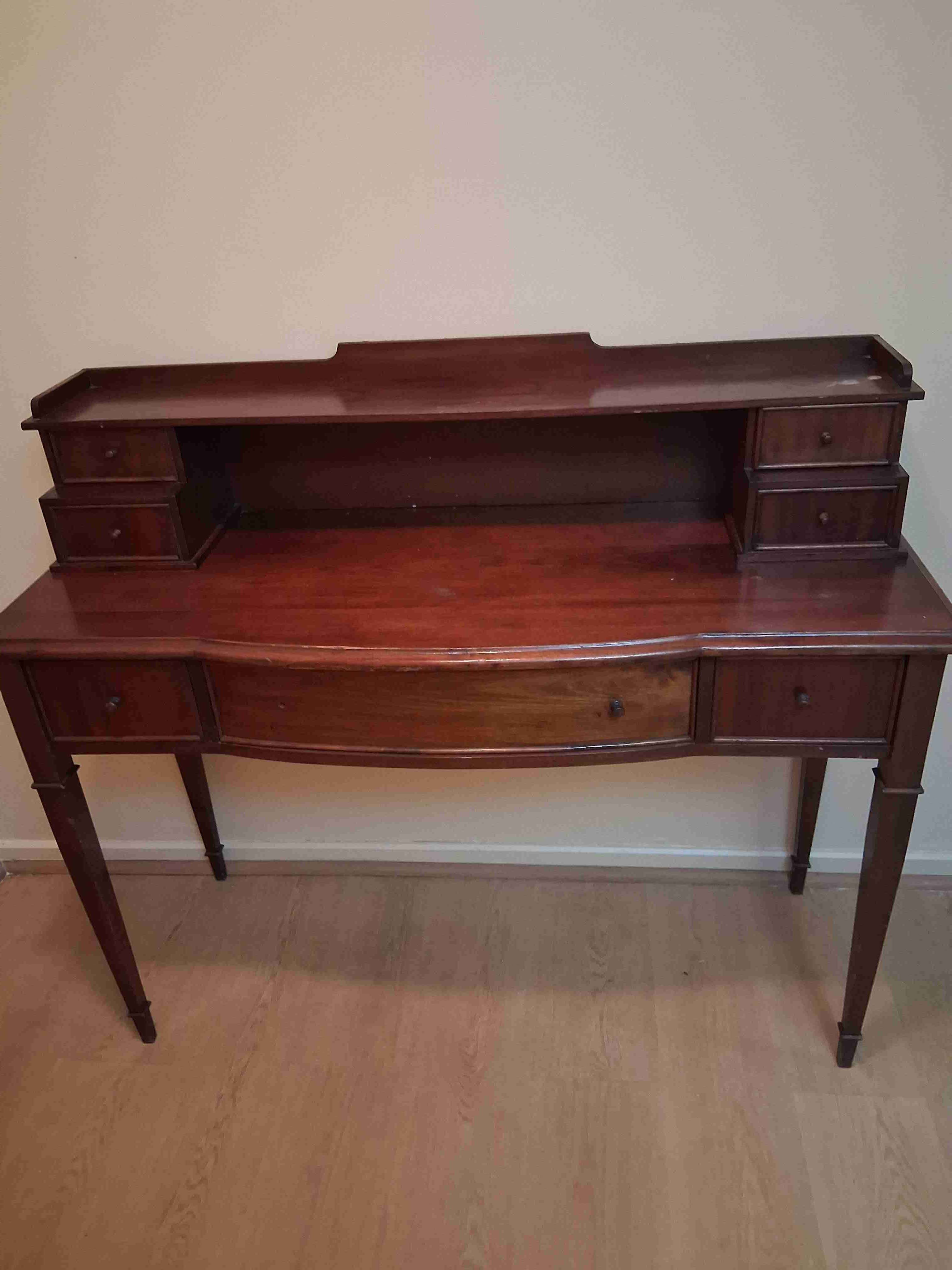 Escritorio de madera clásico o arrimo - miniatura 3