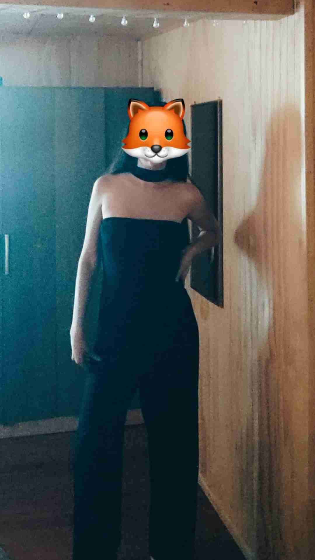 Mono negro de piernas anchas - miniatura 4