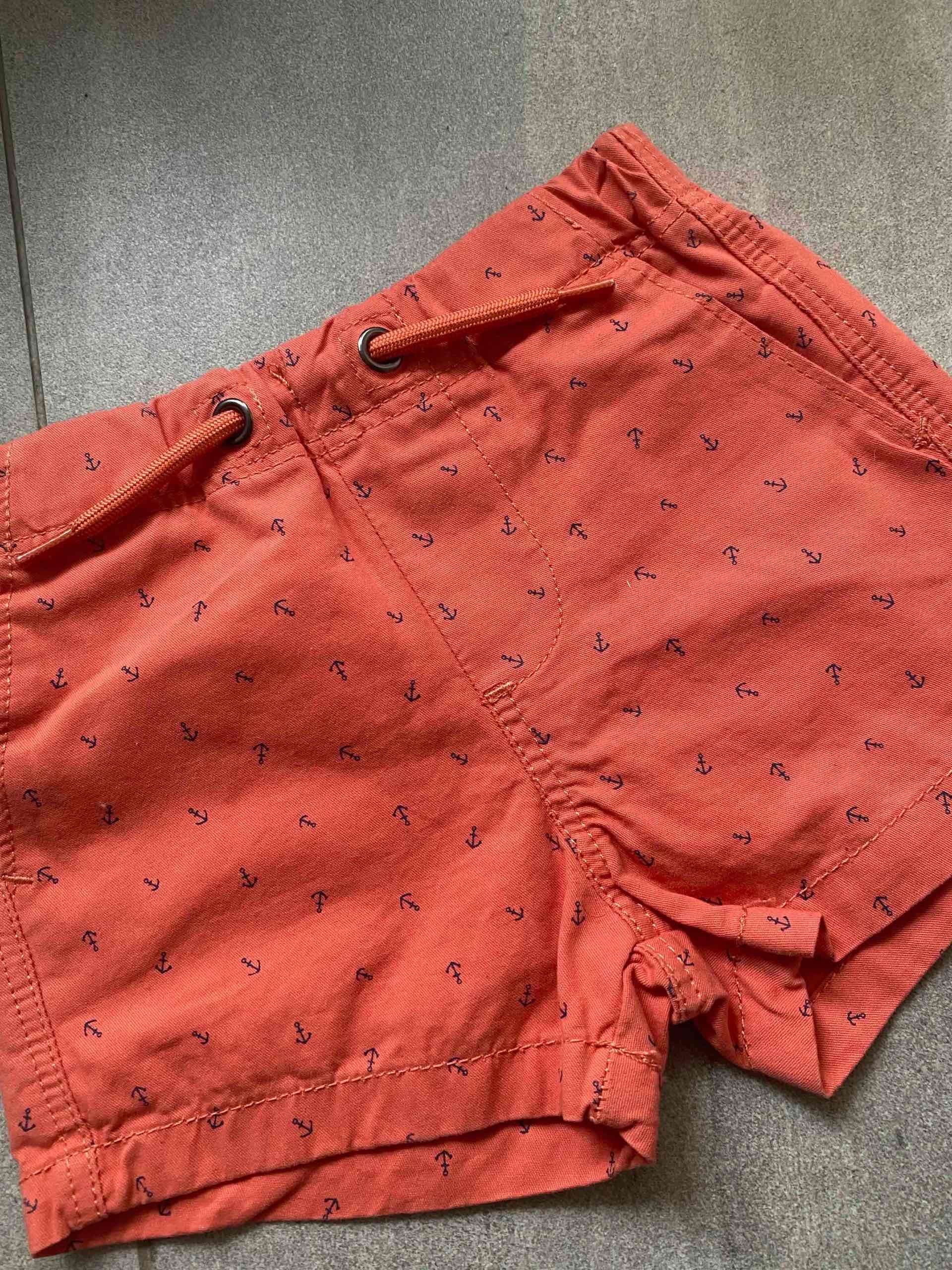 Conjunto niño camisa azul y shorts rojos - miniatura 4