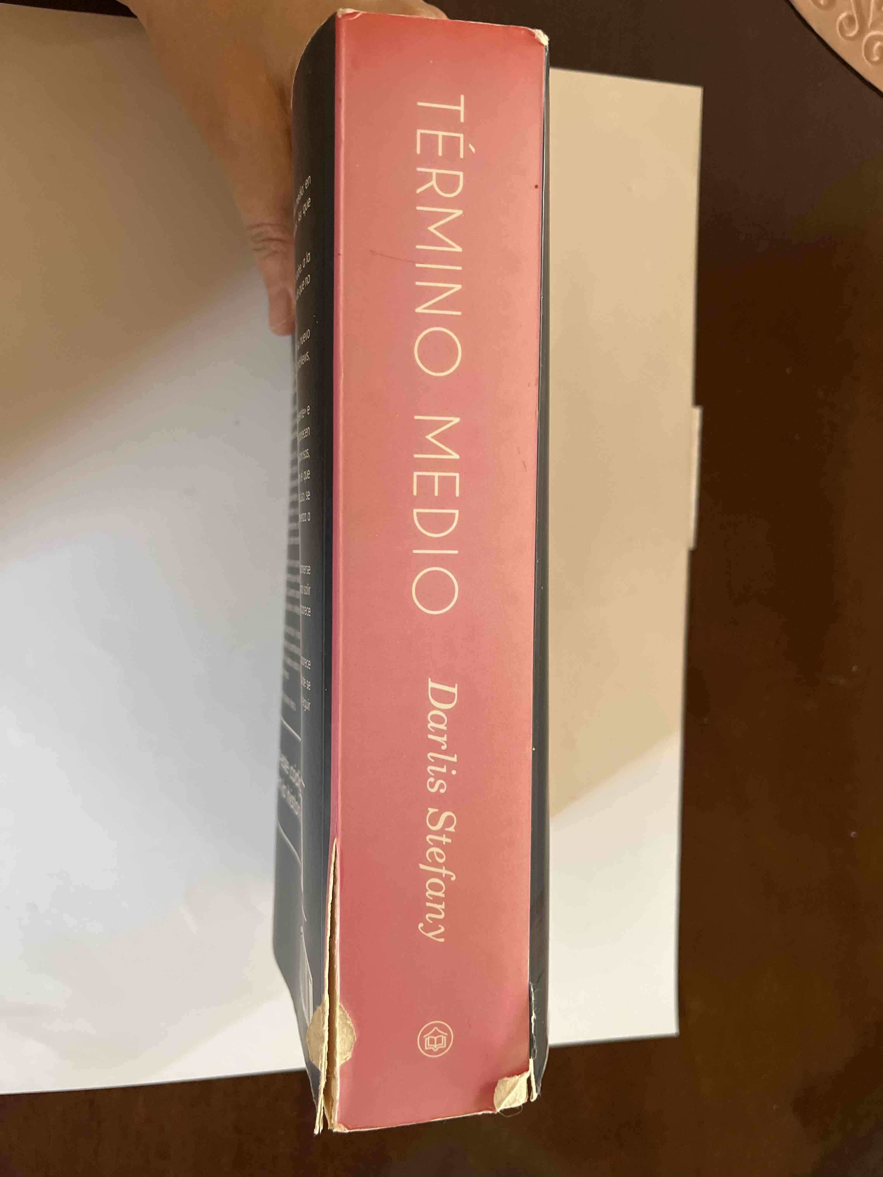 Libro Término Medio de Darlis Stefany - miniatura 2