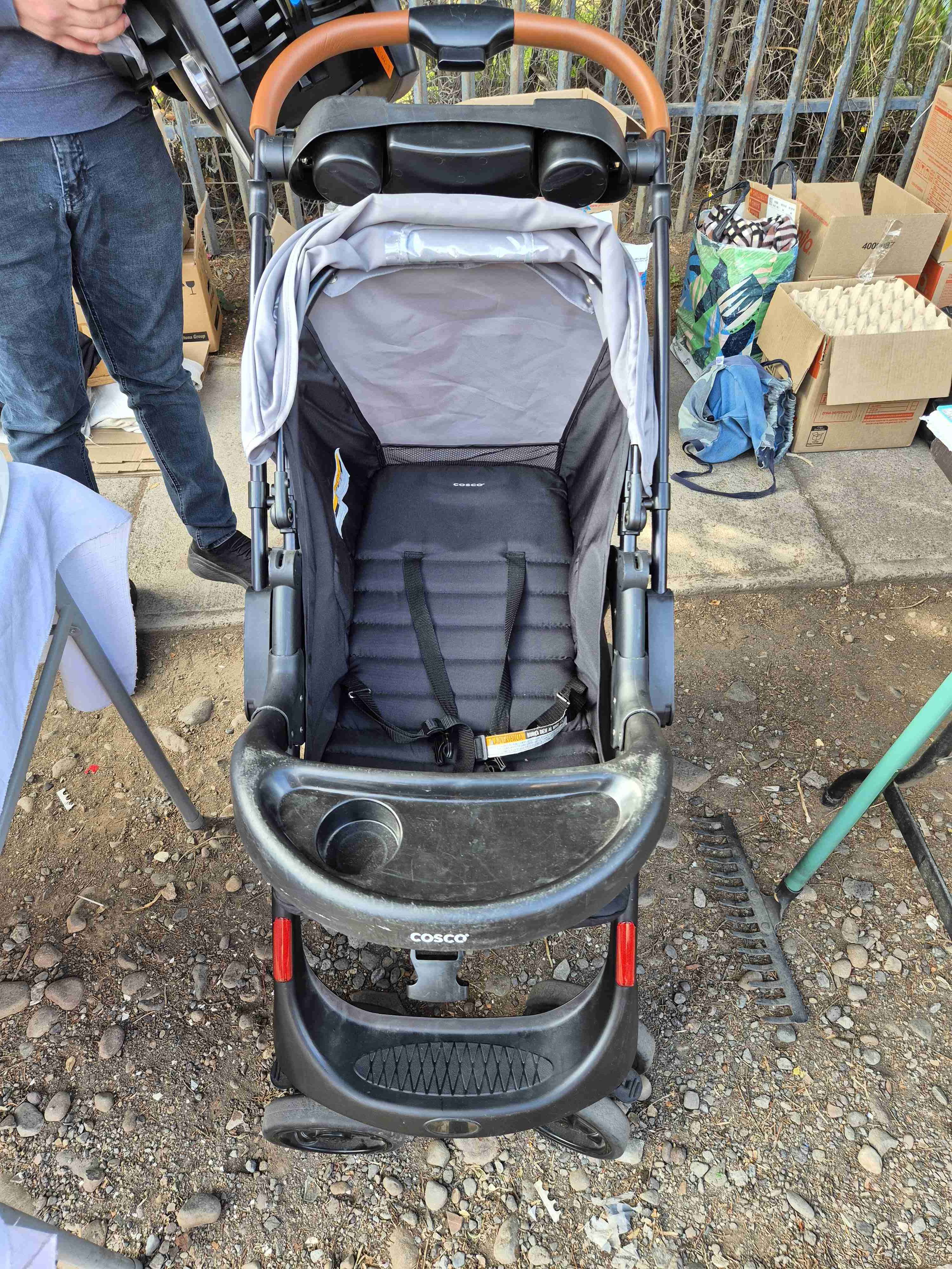 Coche de bebé gris y negro - miniatura 2