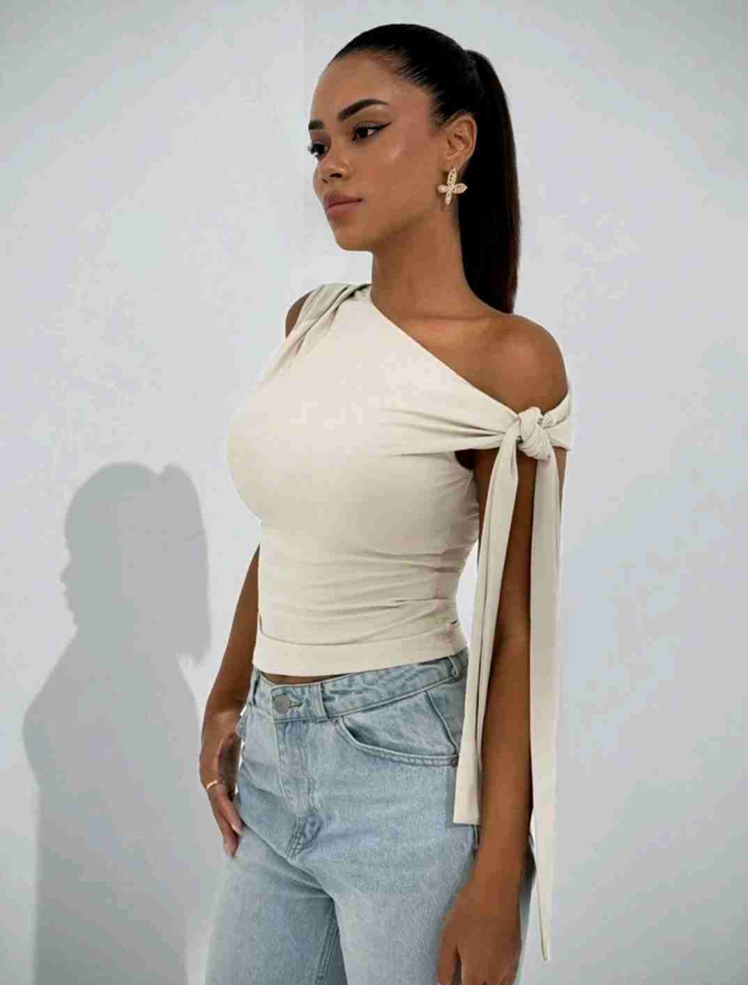 Top beige con nudo - miniatura 4