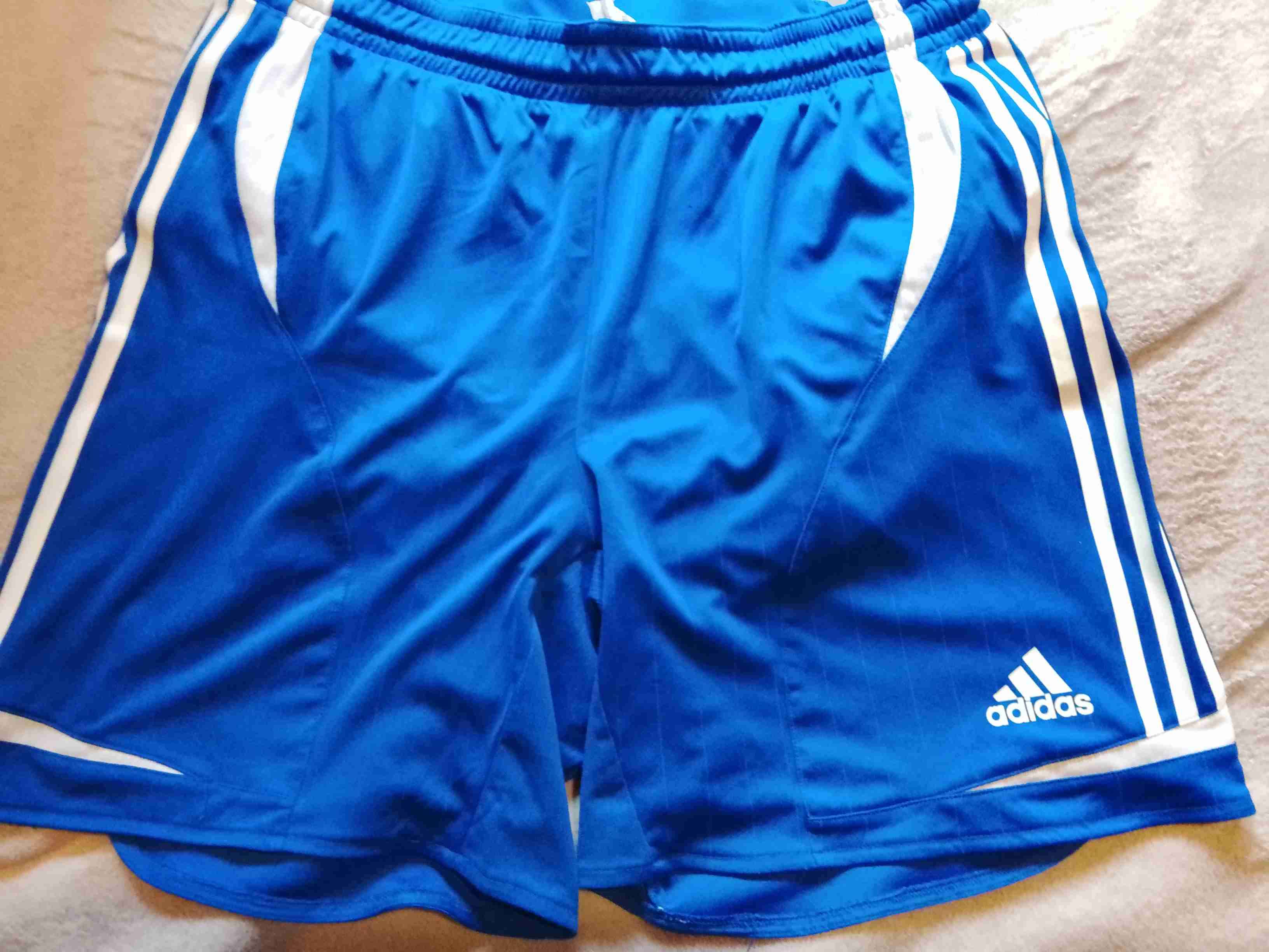 Short deportivo Adidas azul - miniatura 2