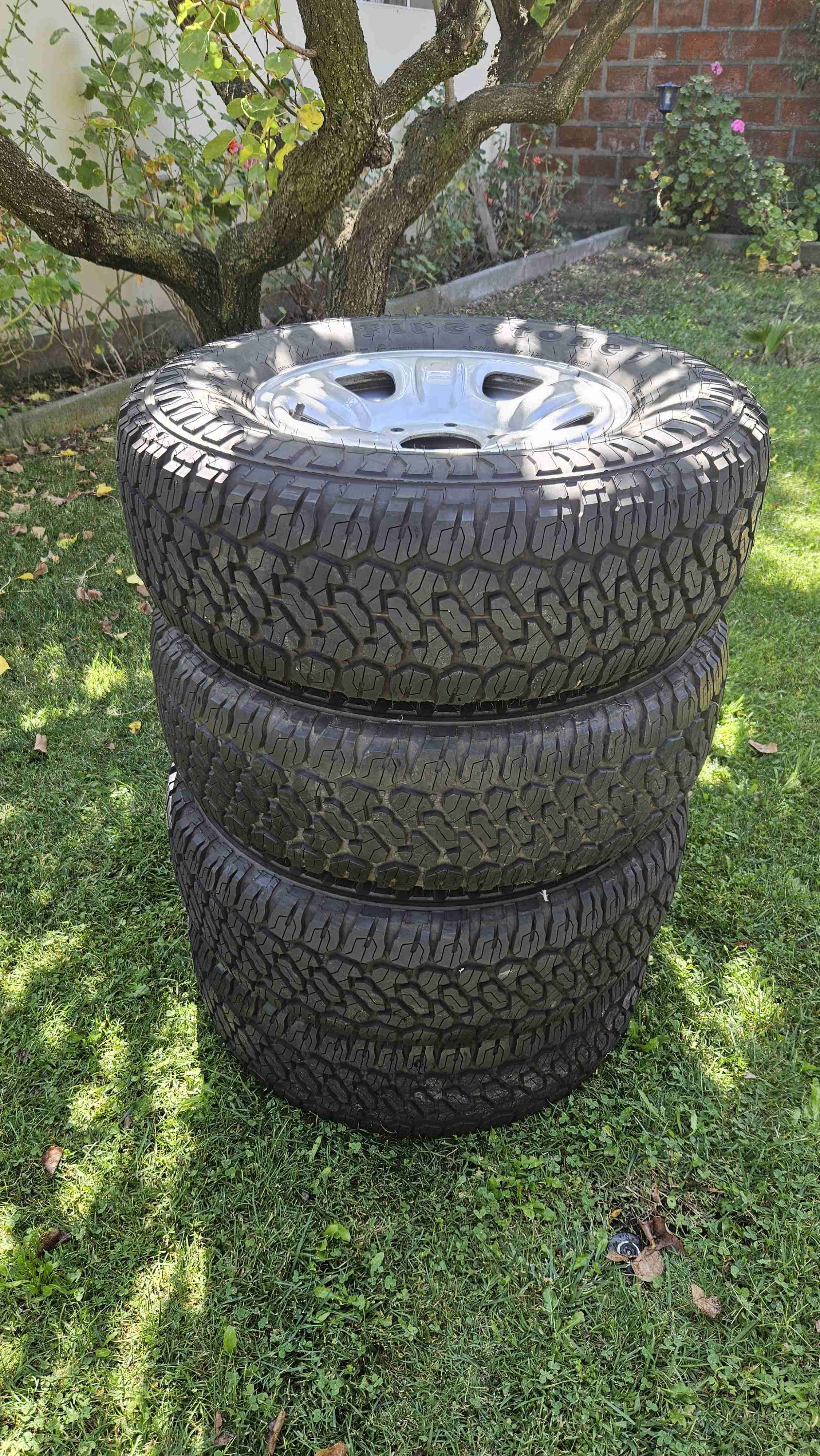 4 Ruedas 4x4 Hilux / Chevrolet Colorado 245/70R16 - miniatura 3