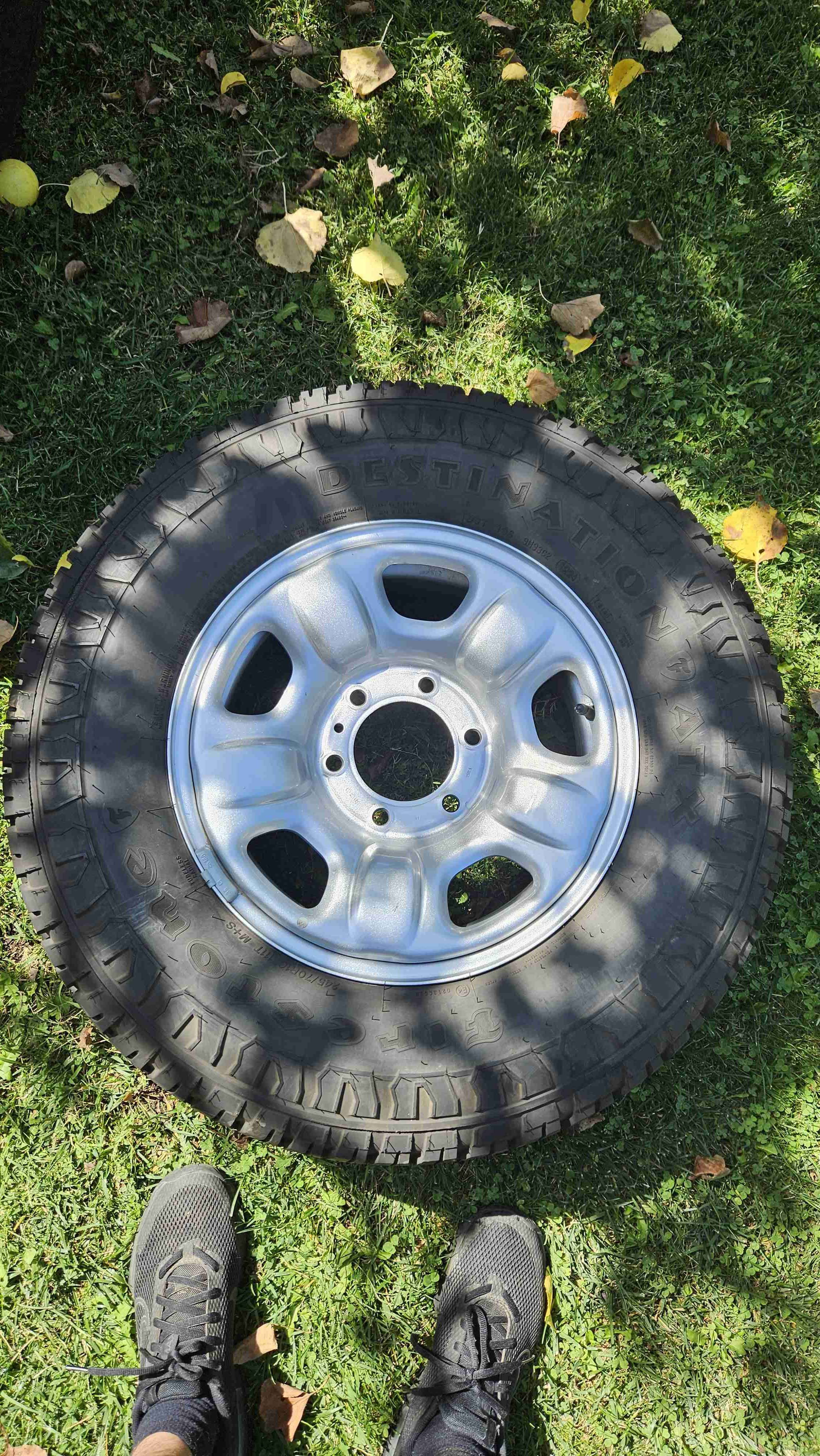 4 Ruedas 4x4 Hilux / Chevrolet Colorado 245/70R16 - miniatura 4