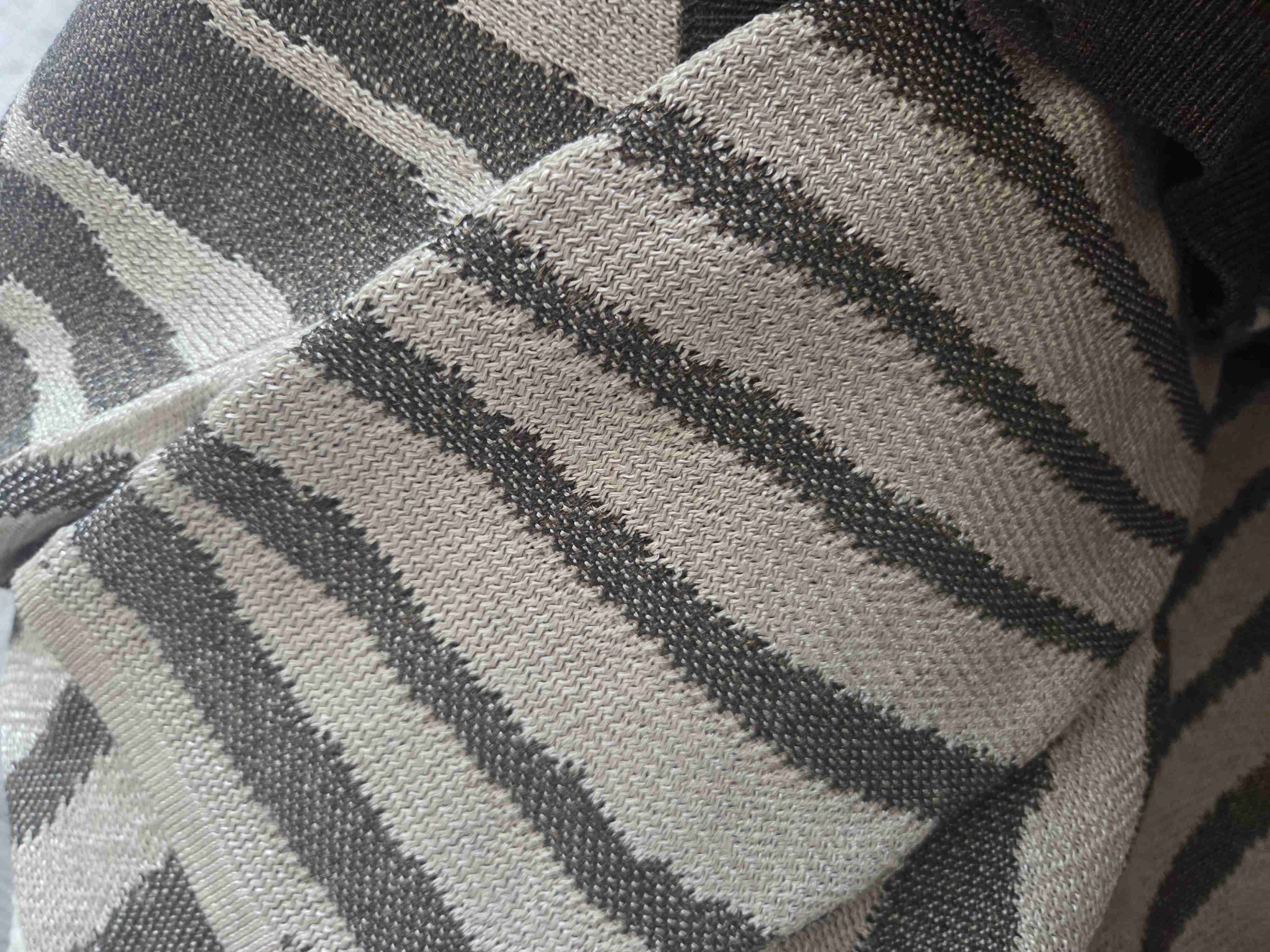 Chaleco con diseño de cebra - miniatura 3