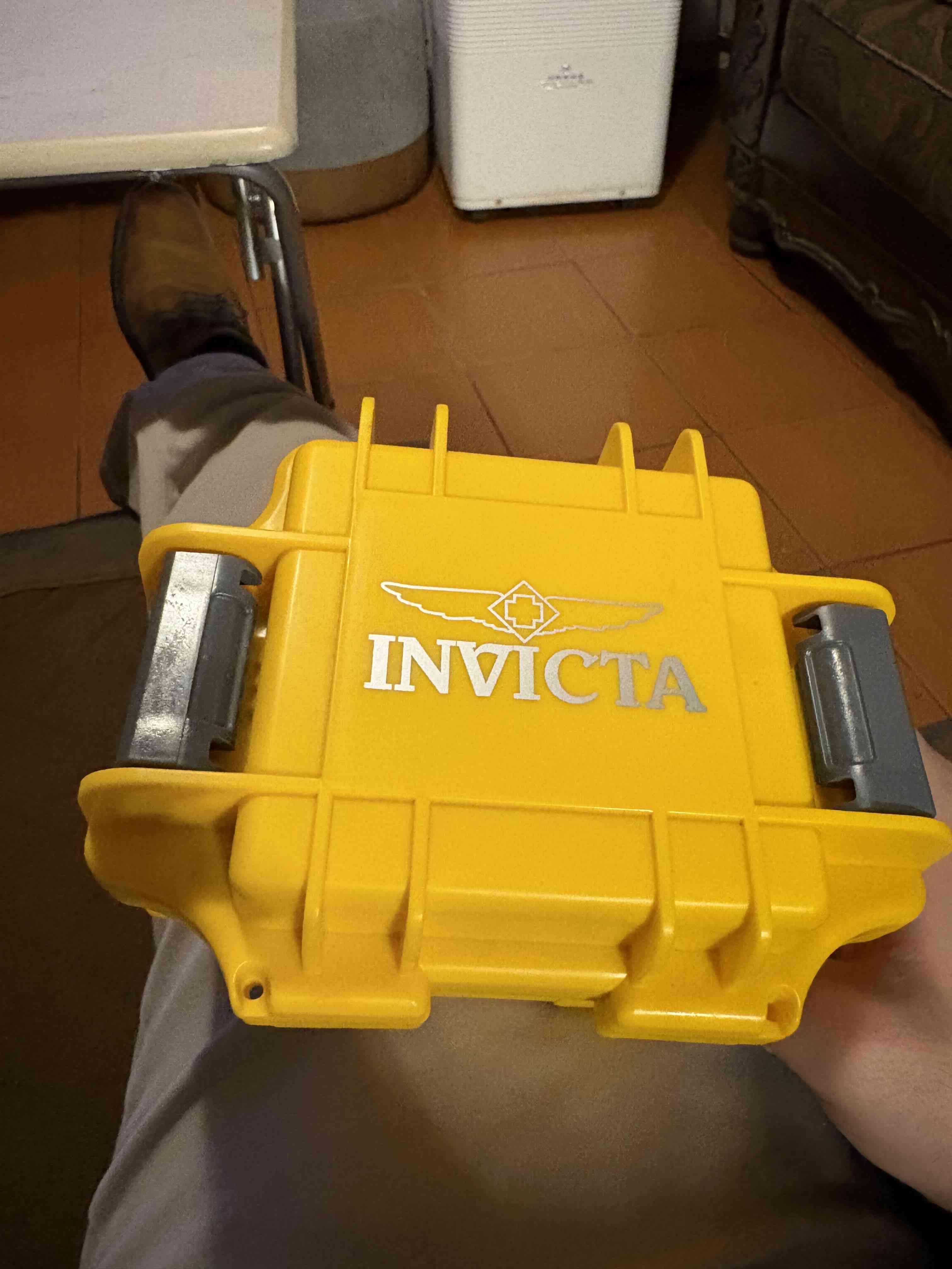 Reloj Invicta azul - miniatura 2