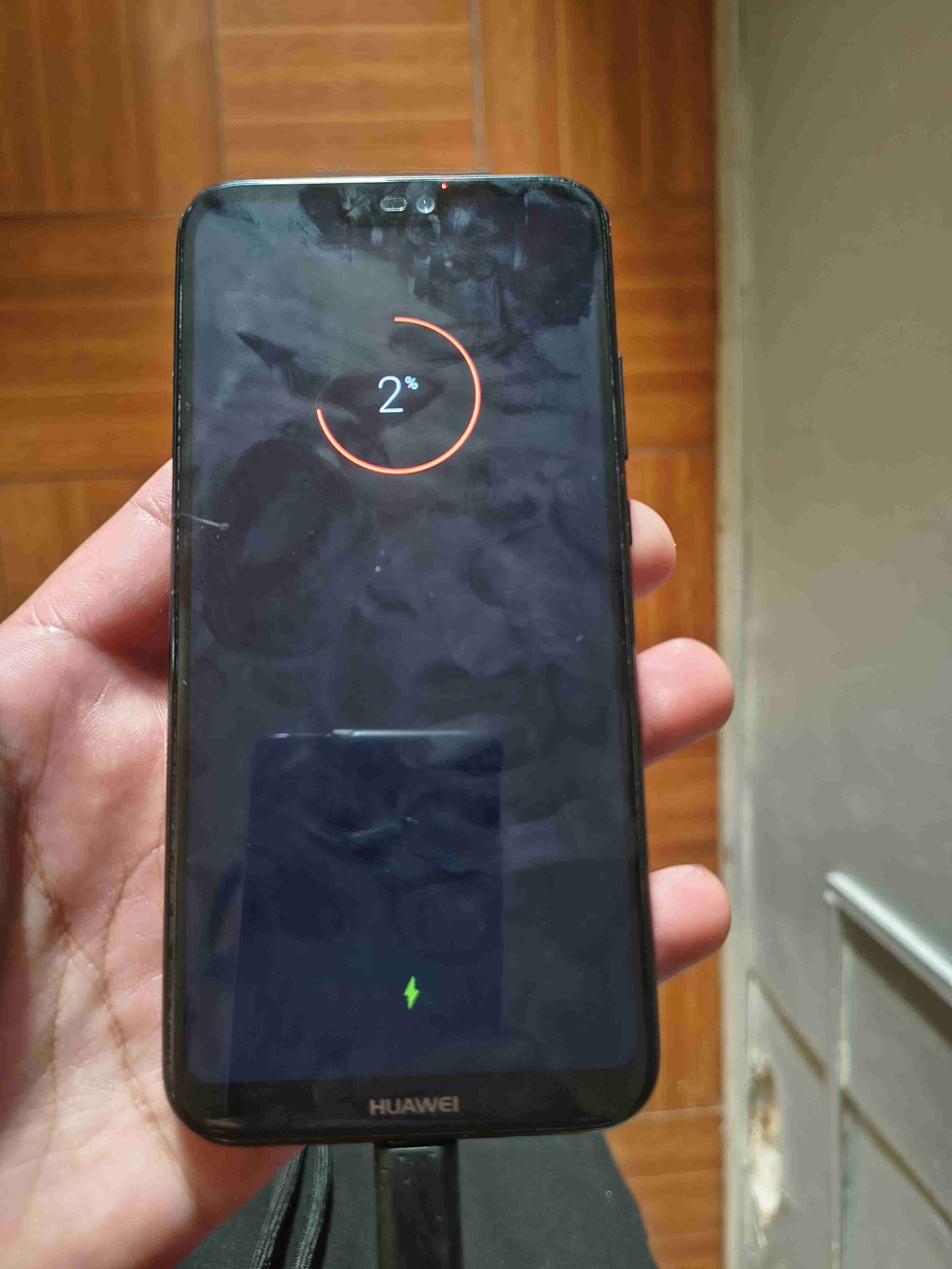 Smartphone con pantalla LCD - miniatura 5