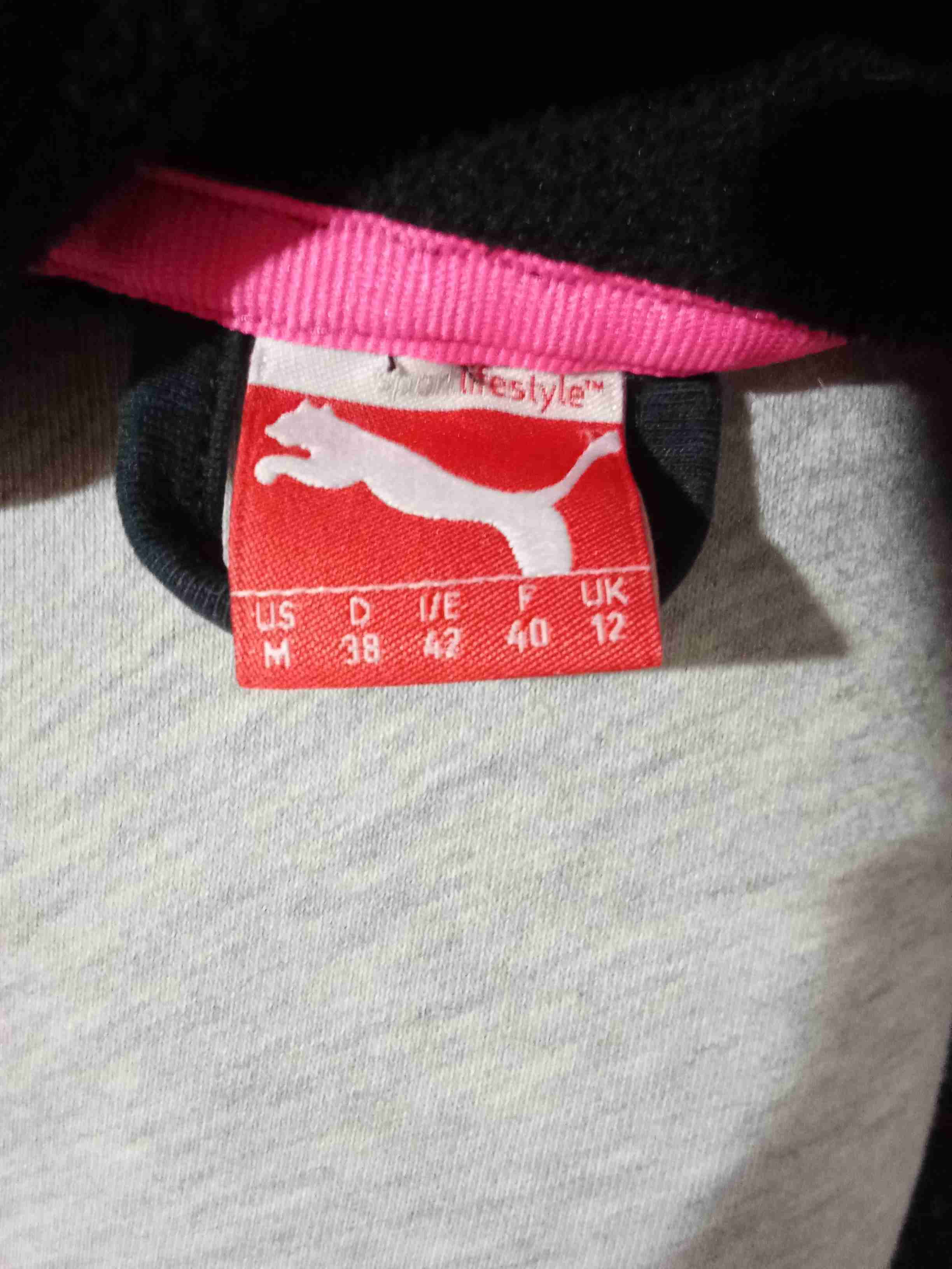 Chaqueta deportiva puma negra con logo talla m - miniatura 3
