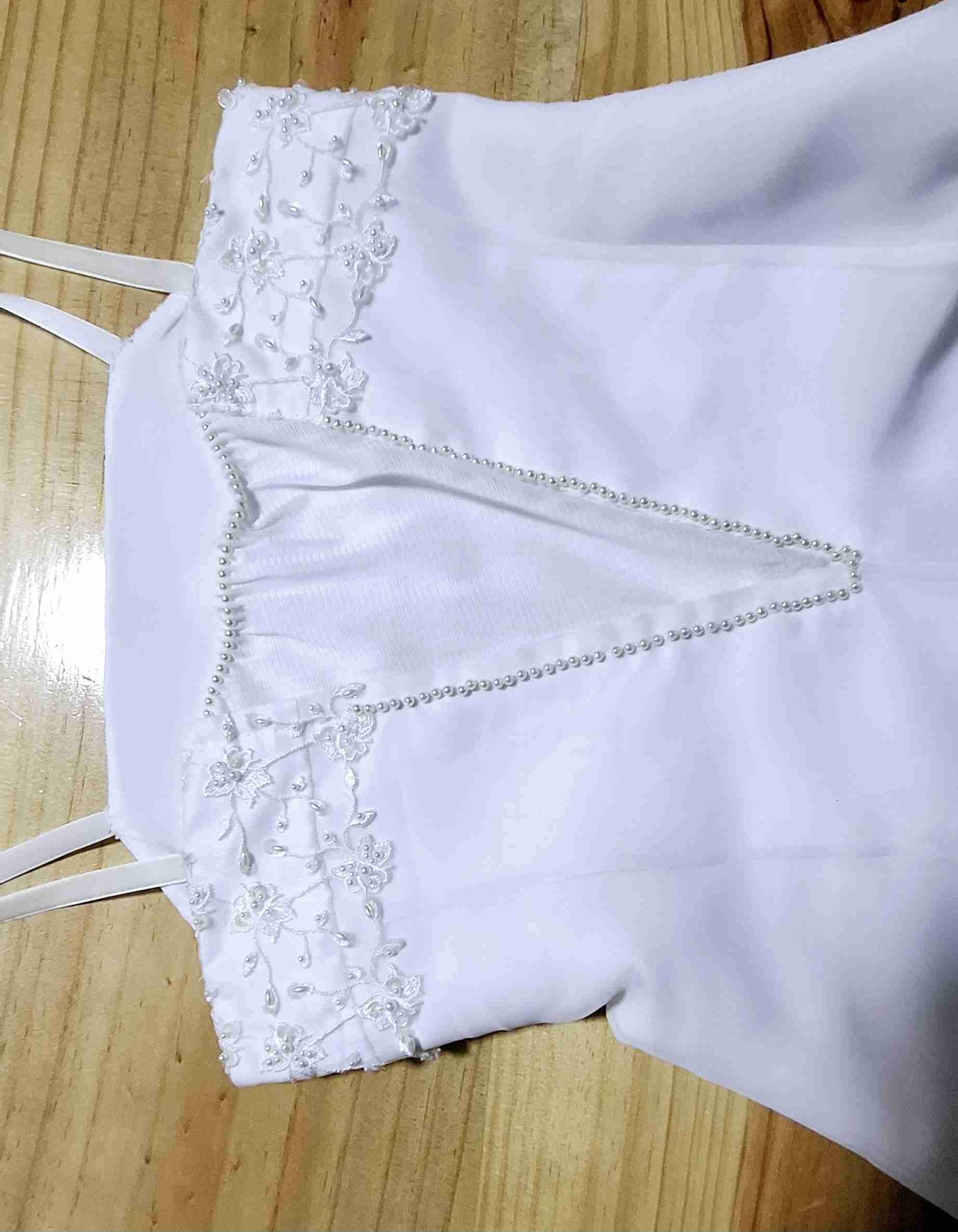 Vestido blanco con chaqueta elegante - miniatura 4