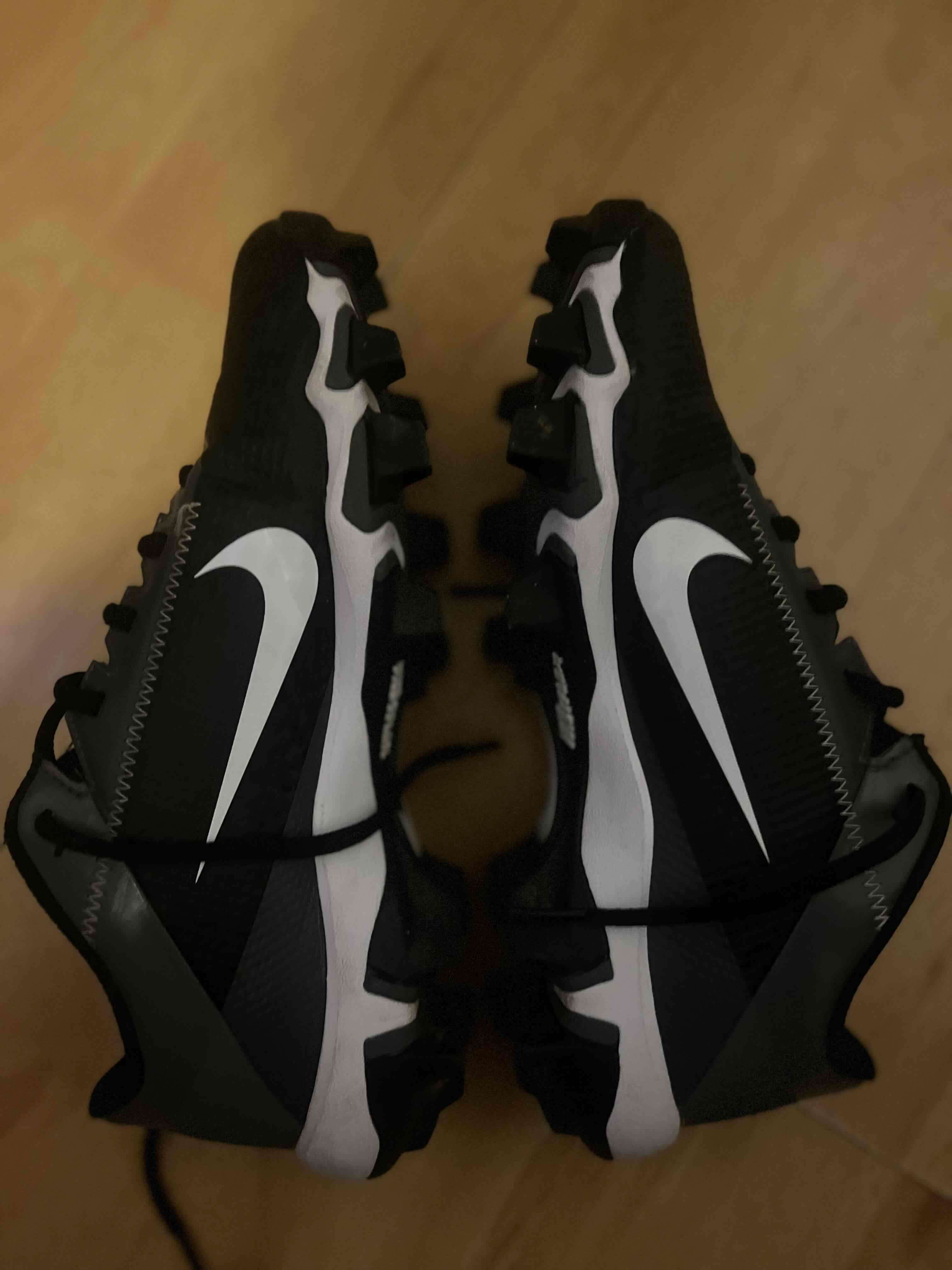 Zapatillas de fútbol negro con blanco - miniatura 2