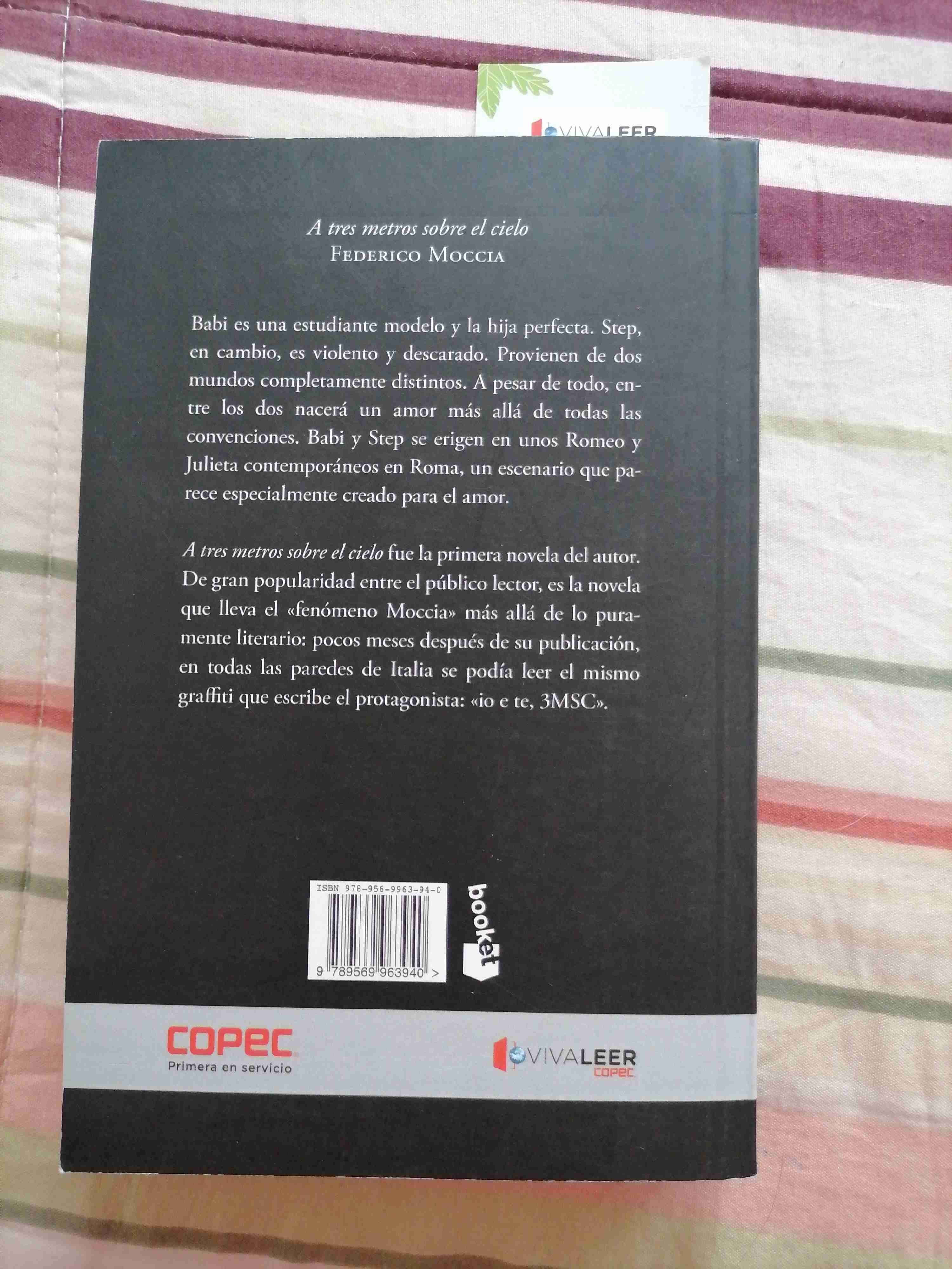 Libro 'A Tres Metros Sobre el Cielo' - miniatura 2