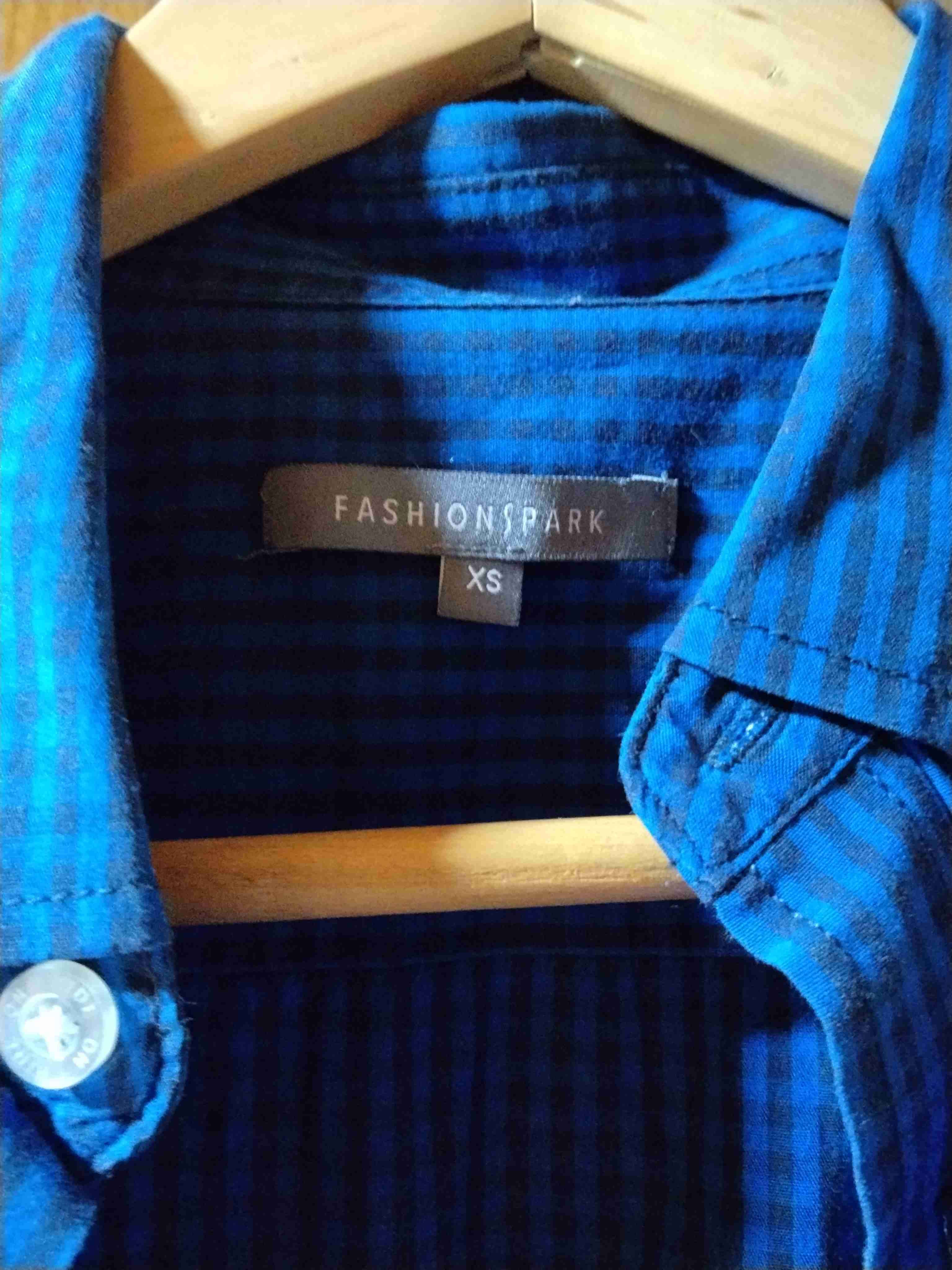 Camisa azul a cuadros - miniatura 3