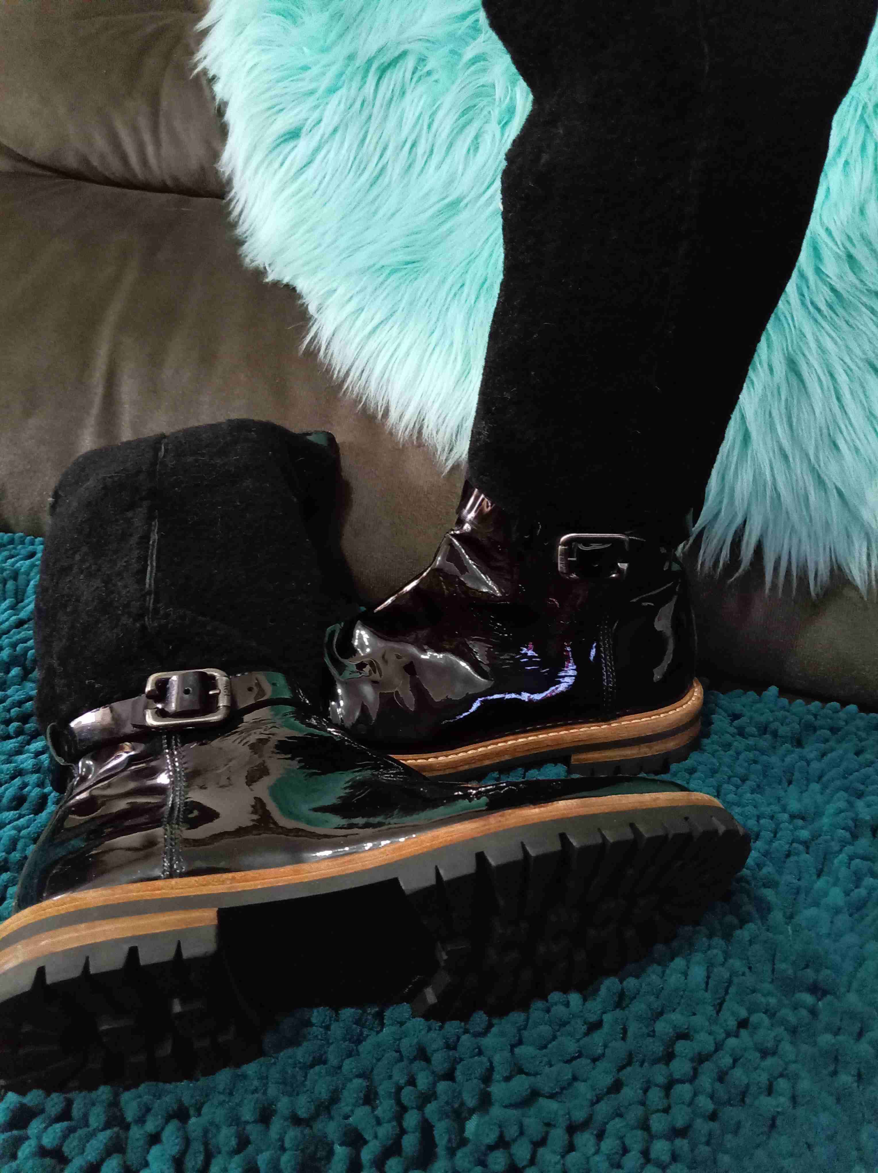 Botas negras altas de charol - miniatura 5