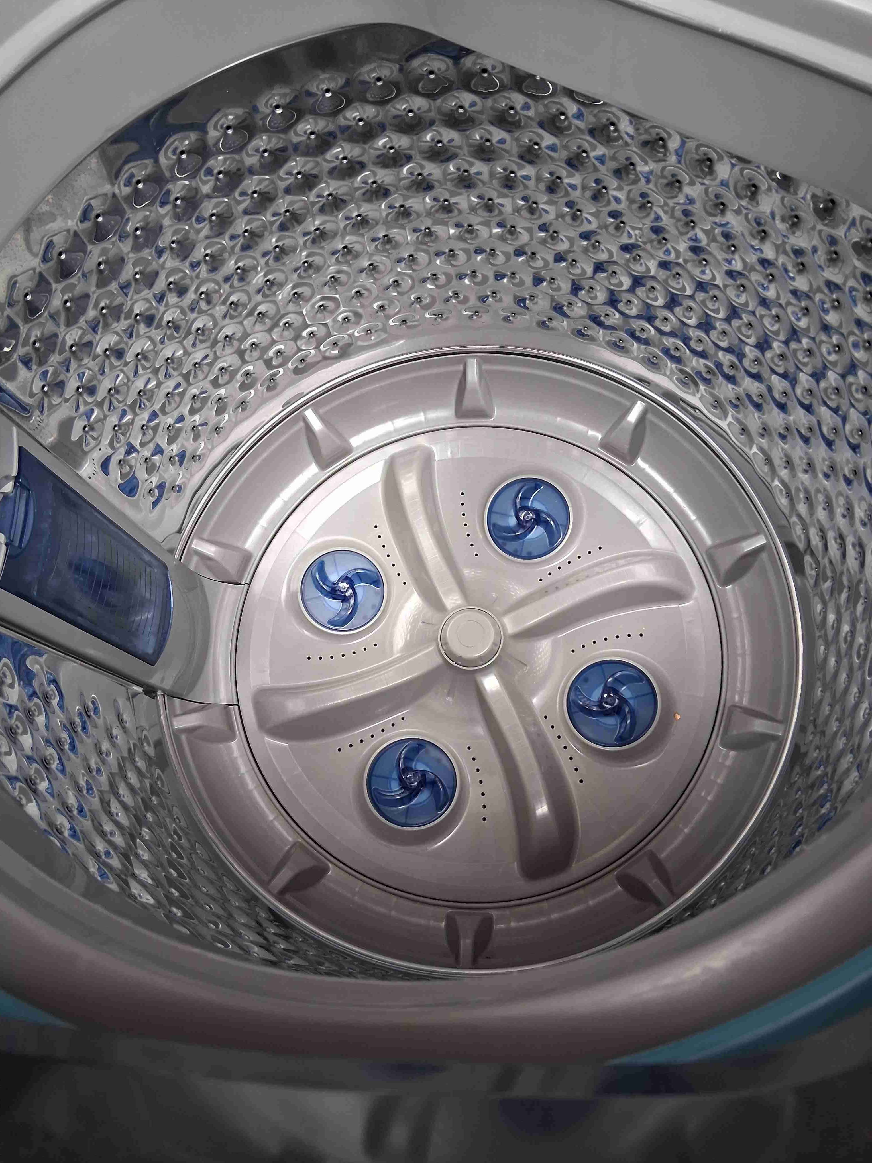 Lavadora carga superior gris 18 kilos - miniatura 3