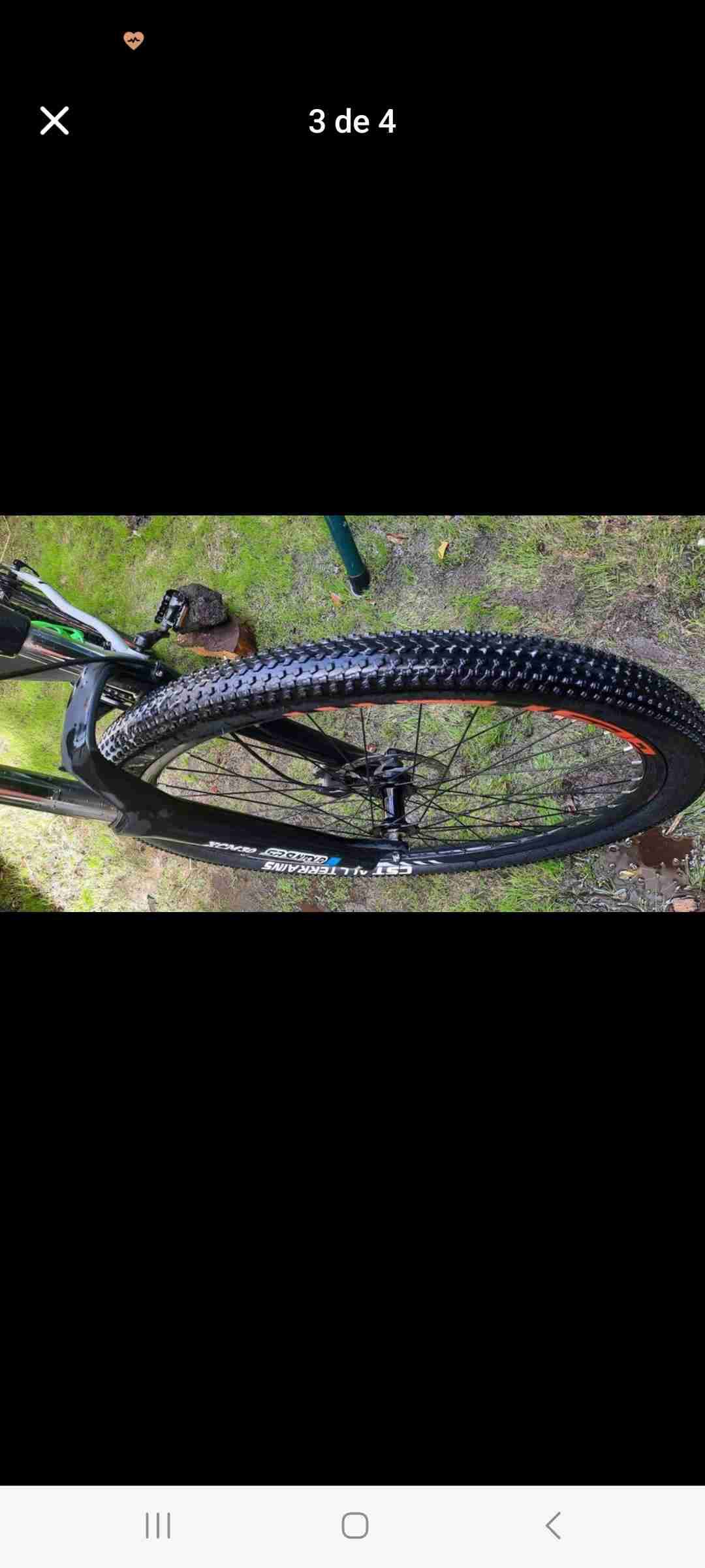 Bicicleta de montaña negra y gris - miniatura 5