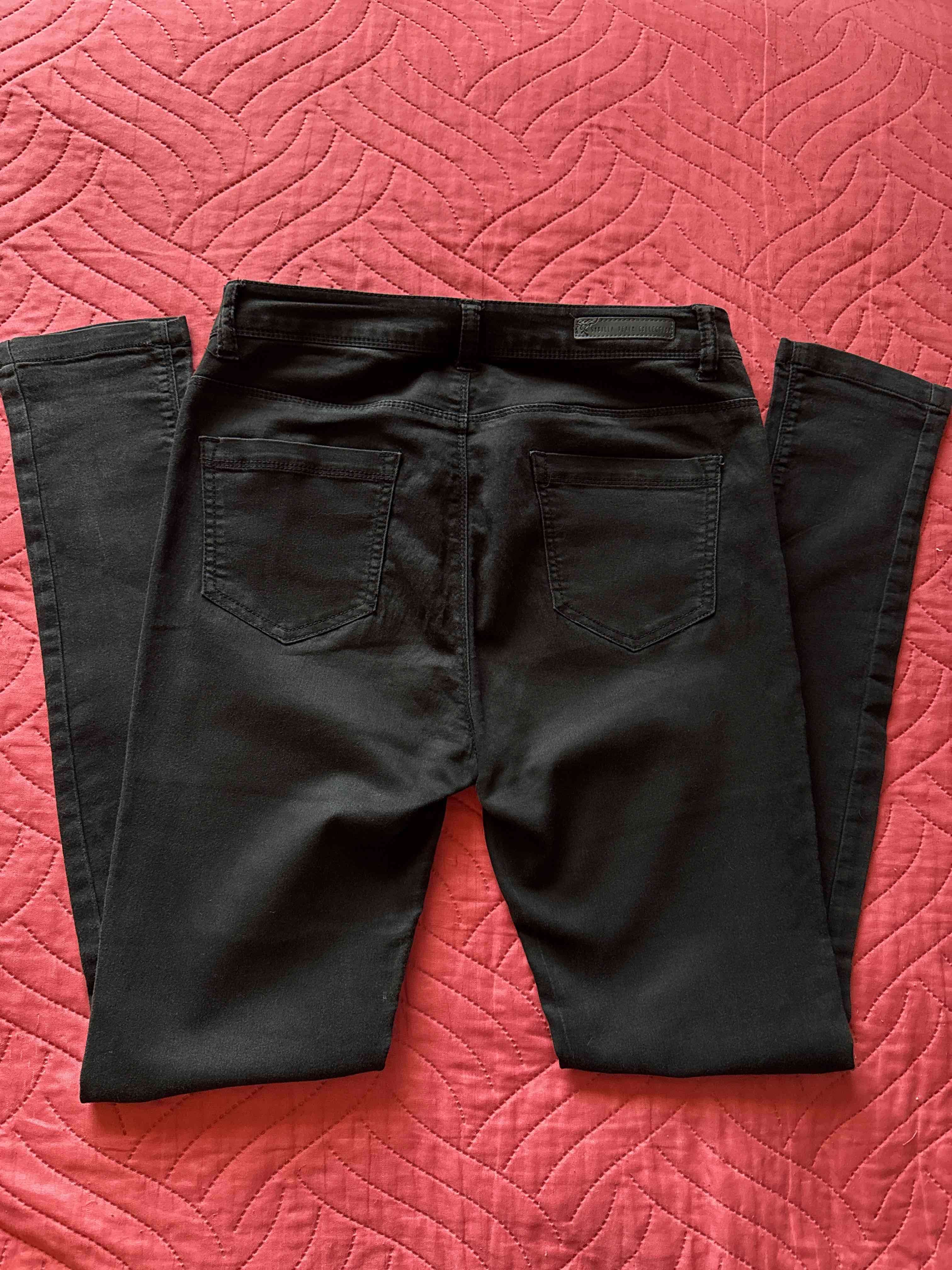 Jeans negros de tiro alto - miniatura 2