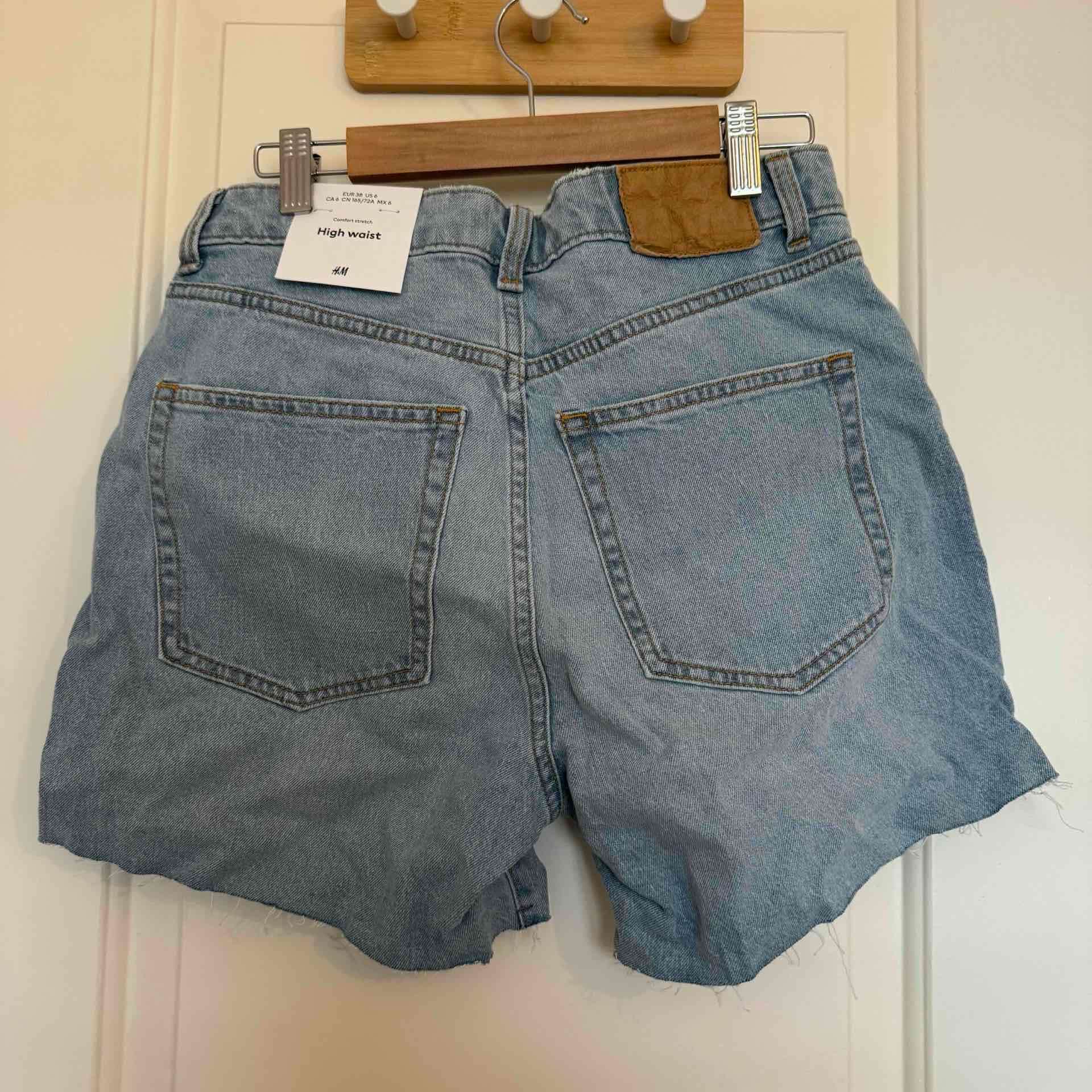 Shorts de mezclilla azul claro - miniatura 2