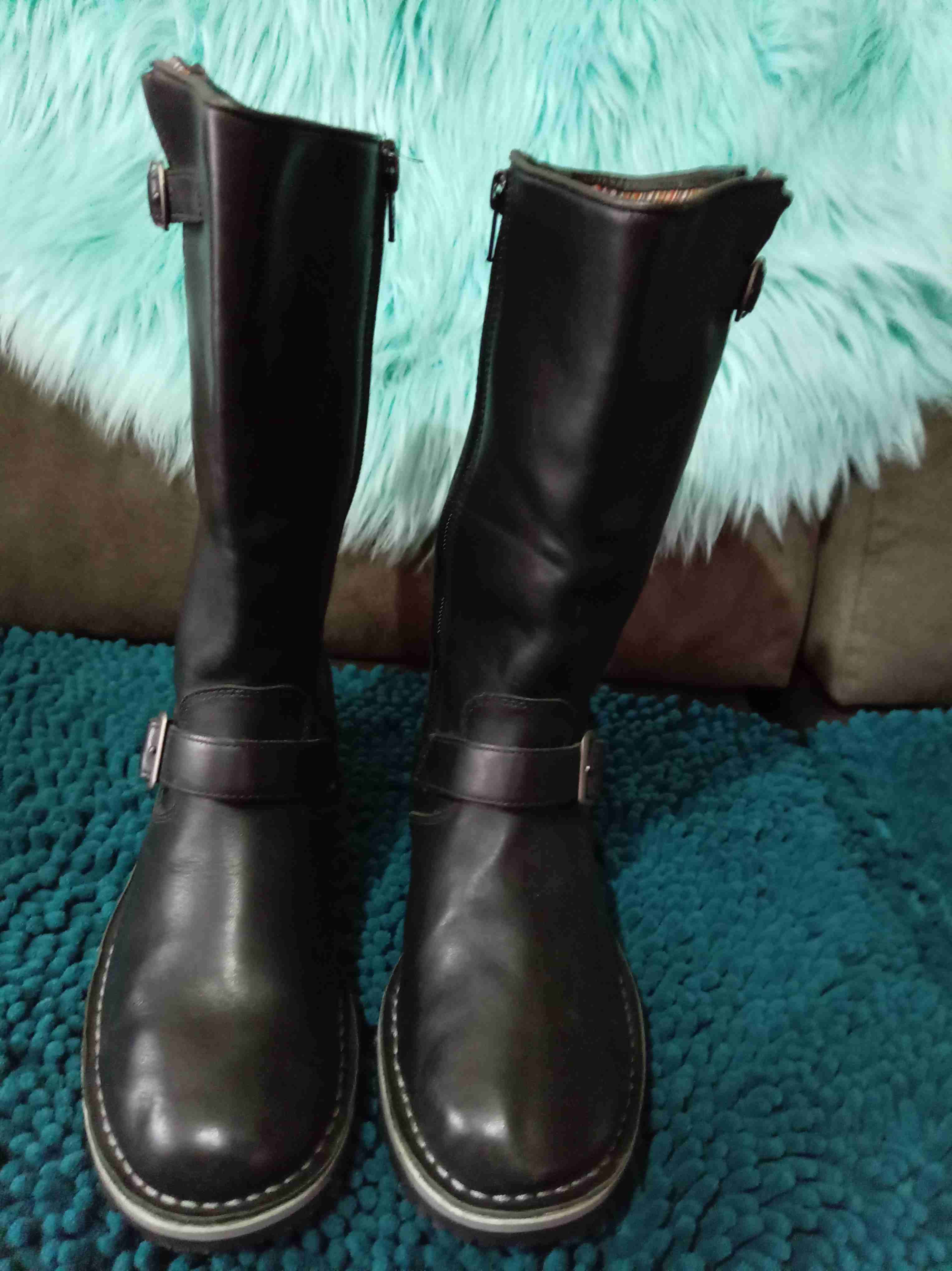 Botas negras de cuero - miniatura 4