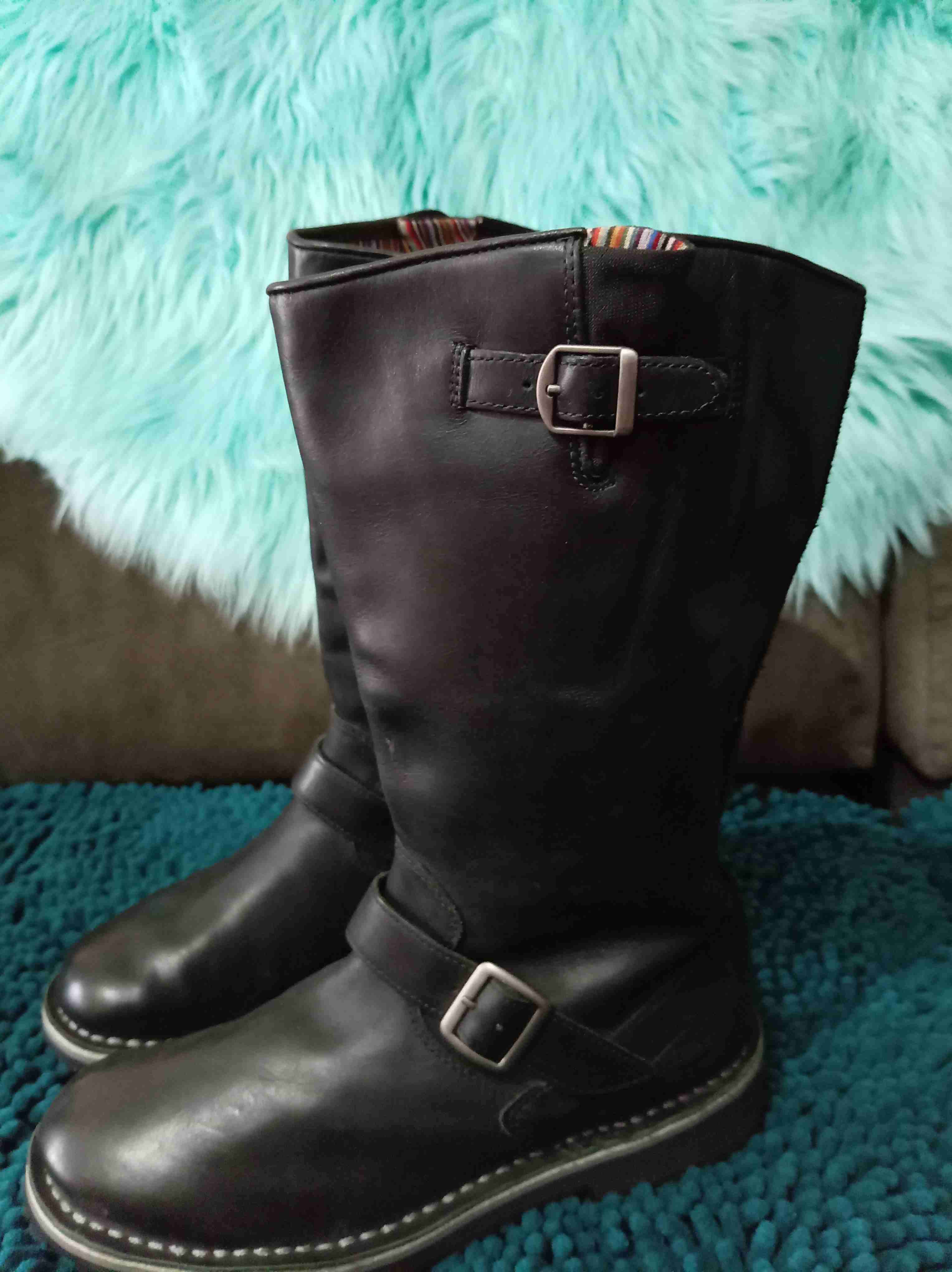 Botas negras de cuero - miniatura 5