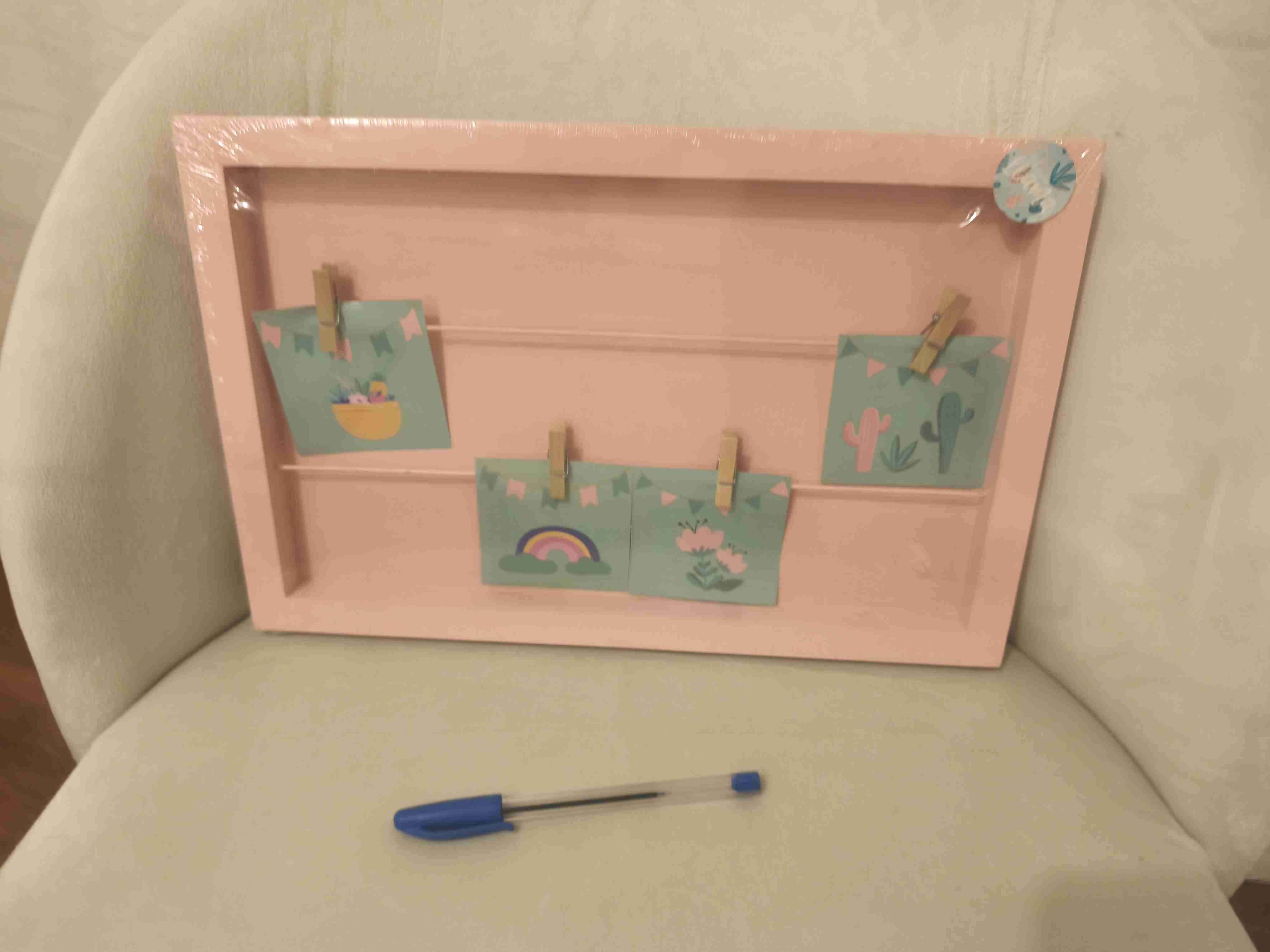 Marco de fotos rosado decorativo