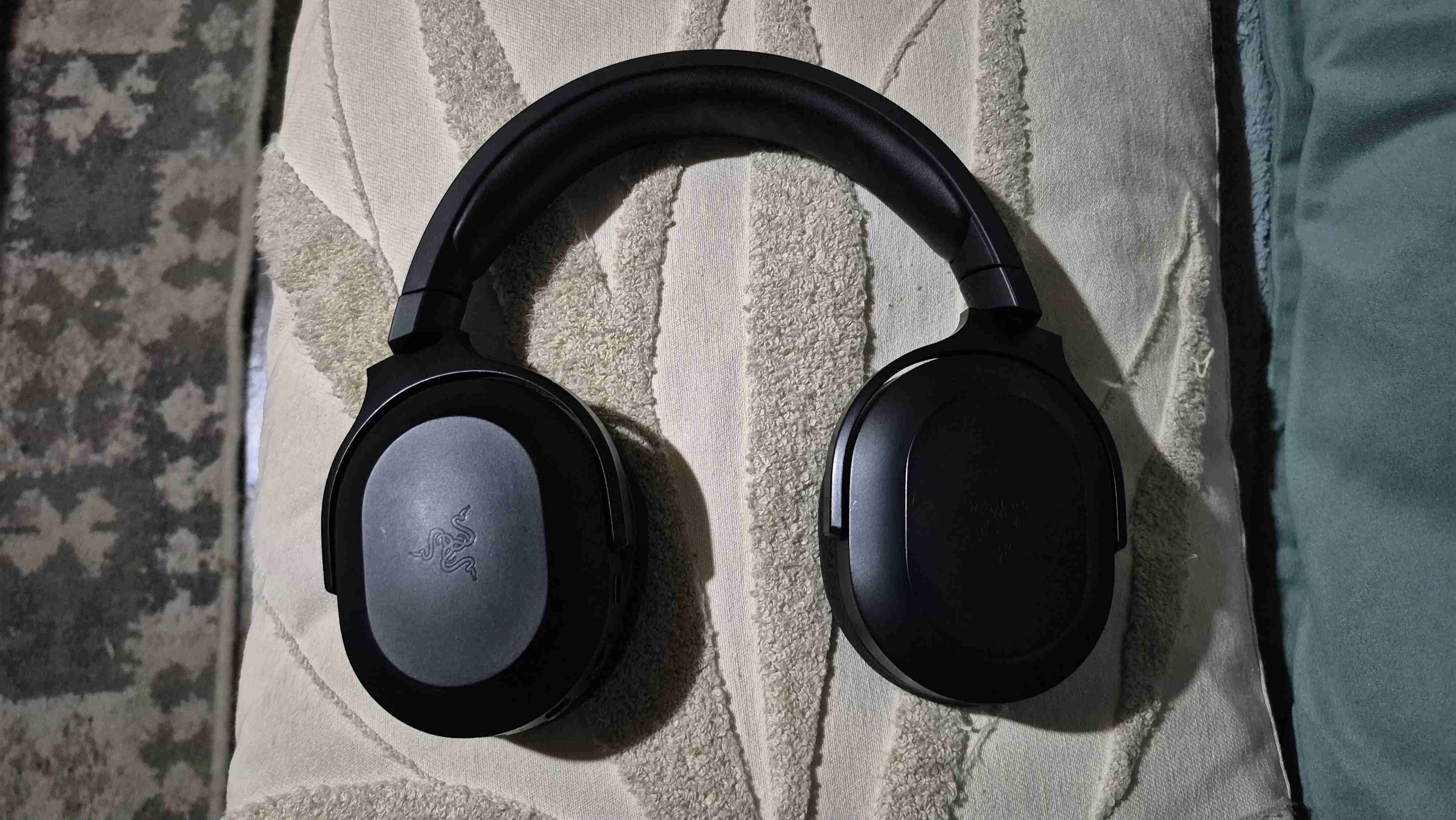 Audífonos inalámbricos Razer Barracuda X - miniatura 2