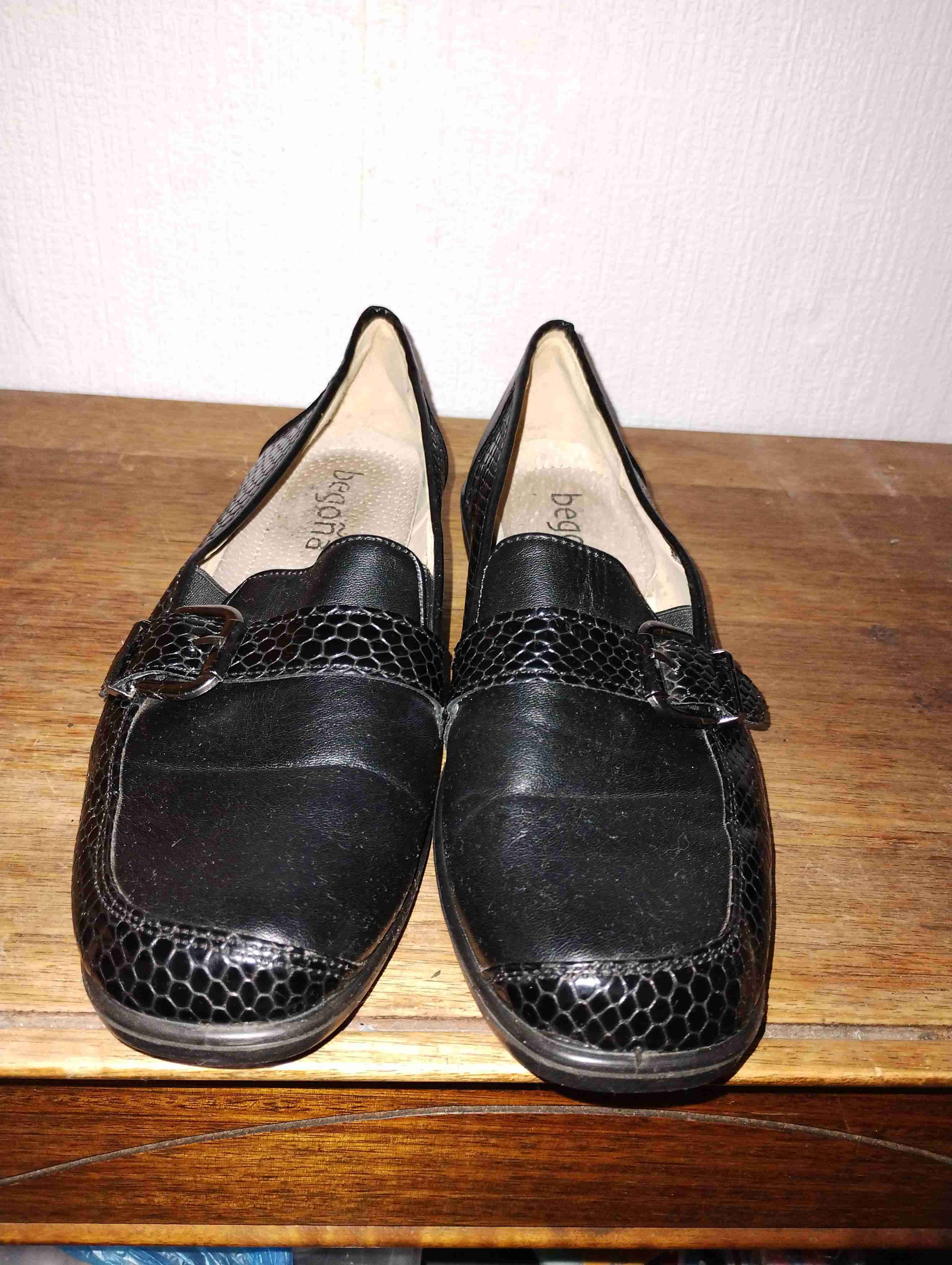 Zapatos negros con diseño reptil - miniatura 2