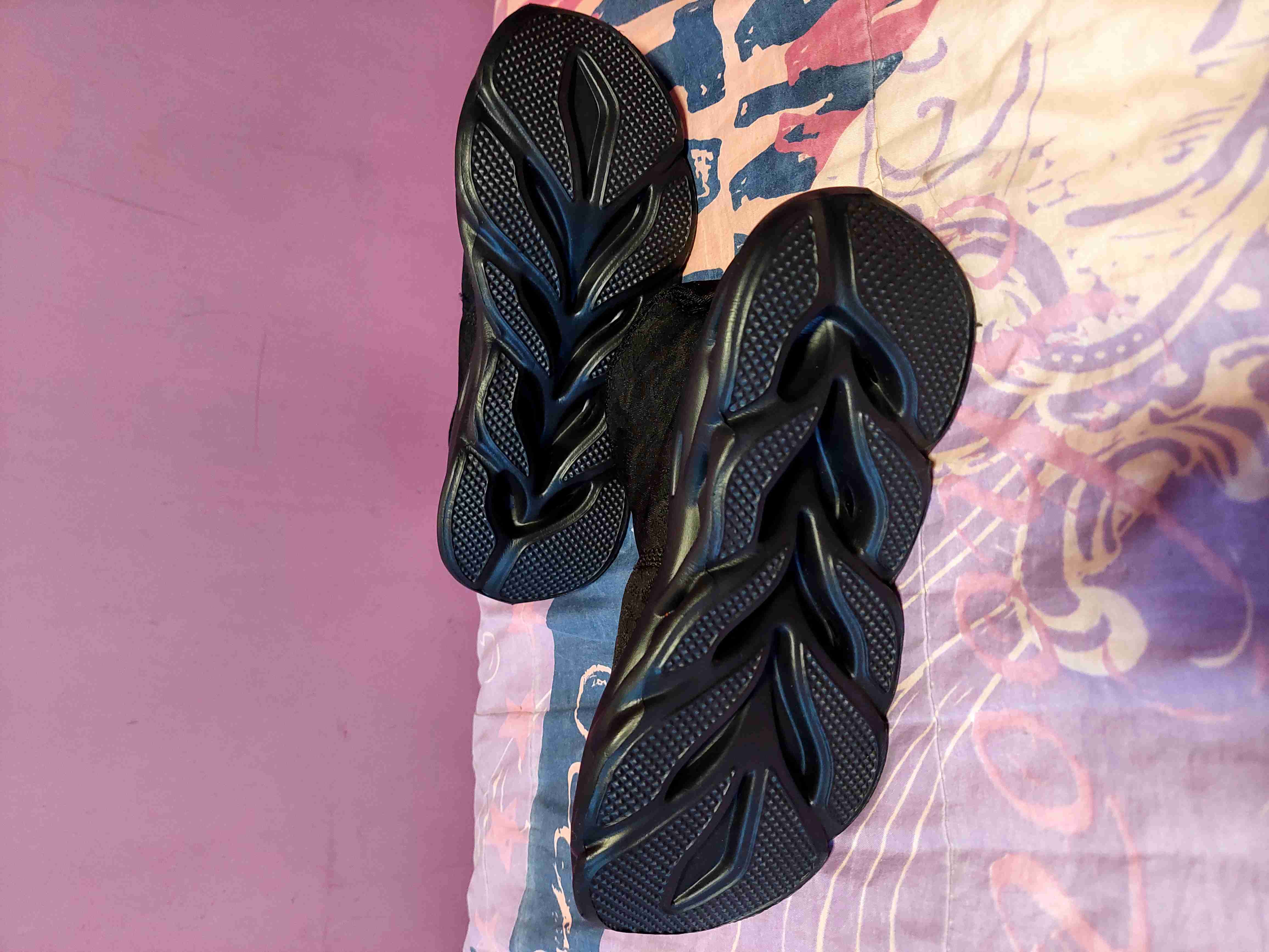 Zapatillas negras deportivas - miniatura 3