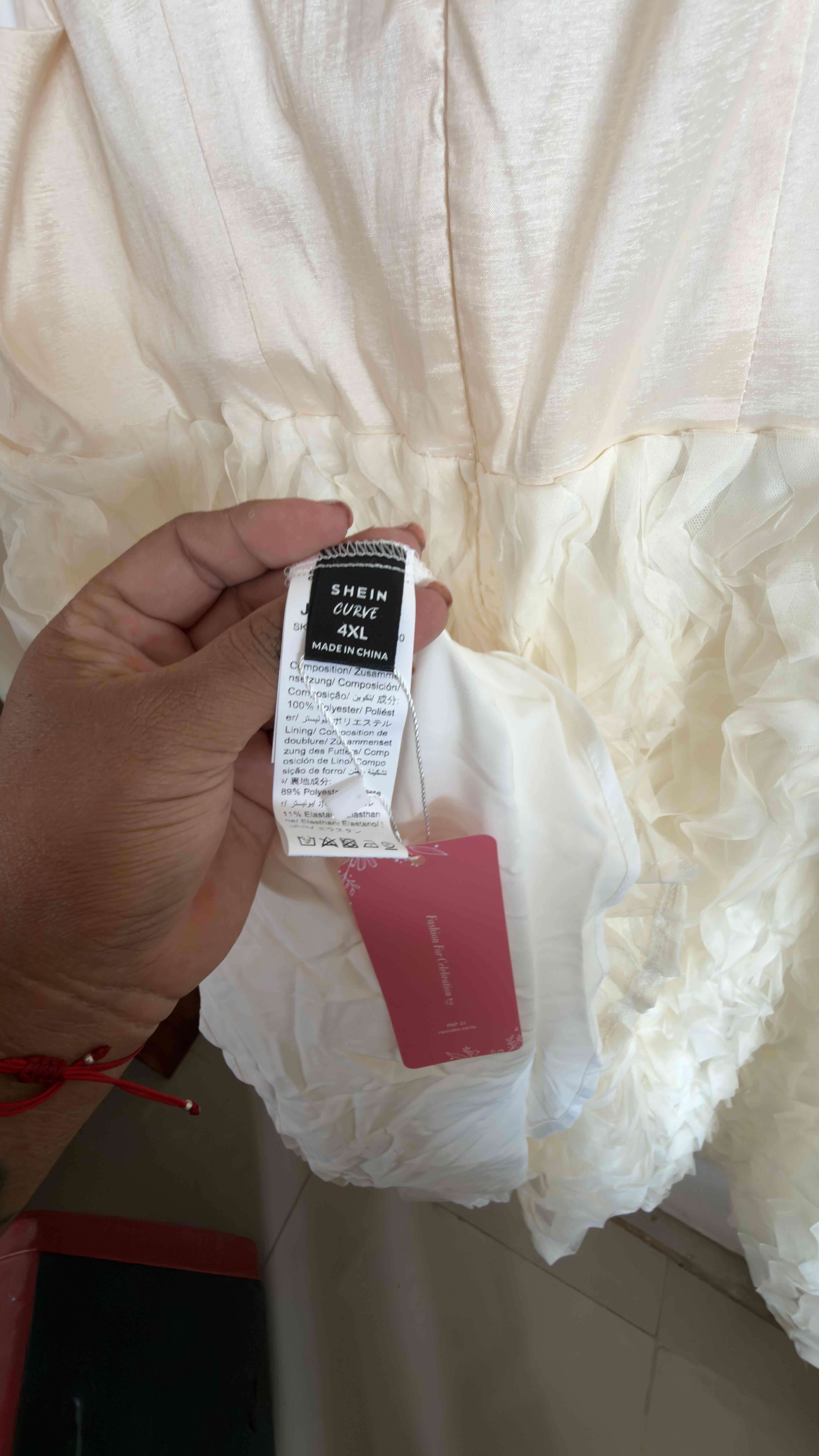 Vestido blanco con volantes - miniatura 4