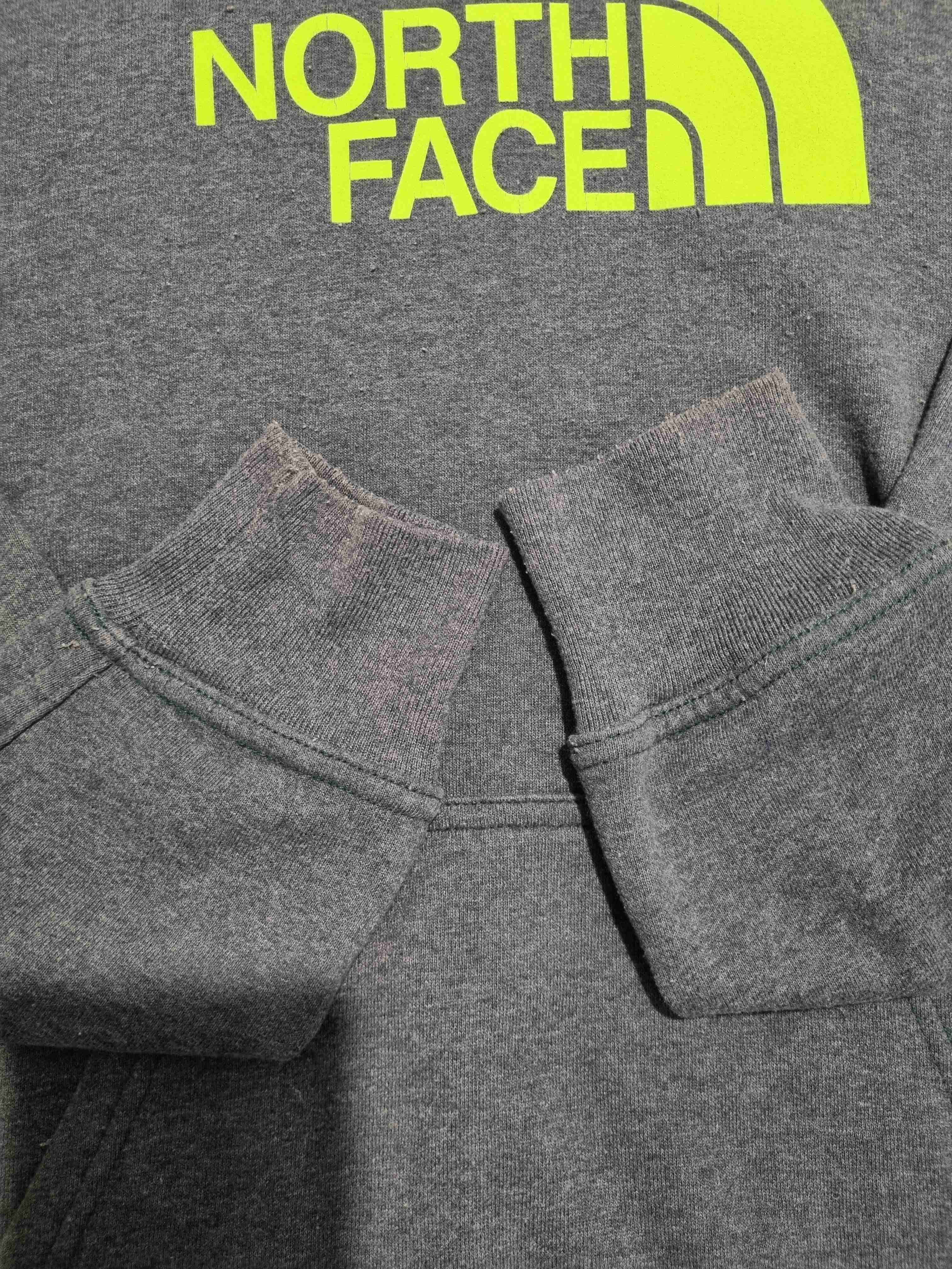 Polerón gris con capucha The North Face - miniatura 4