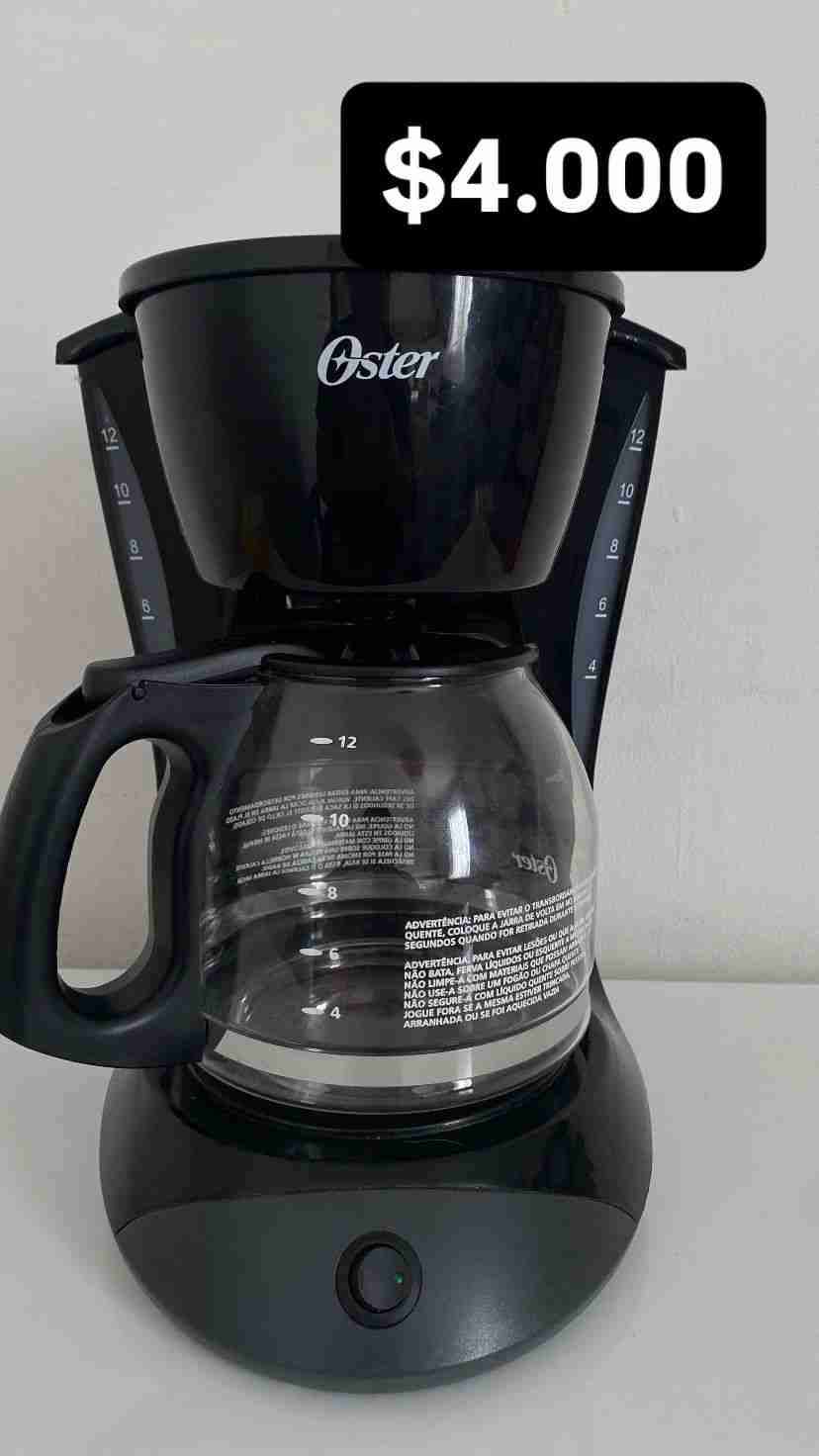 Cafetera eléctrica Oster negra