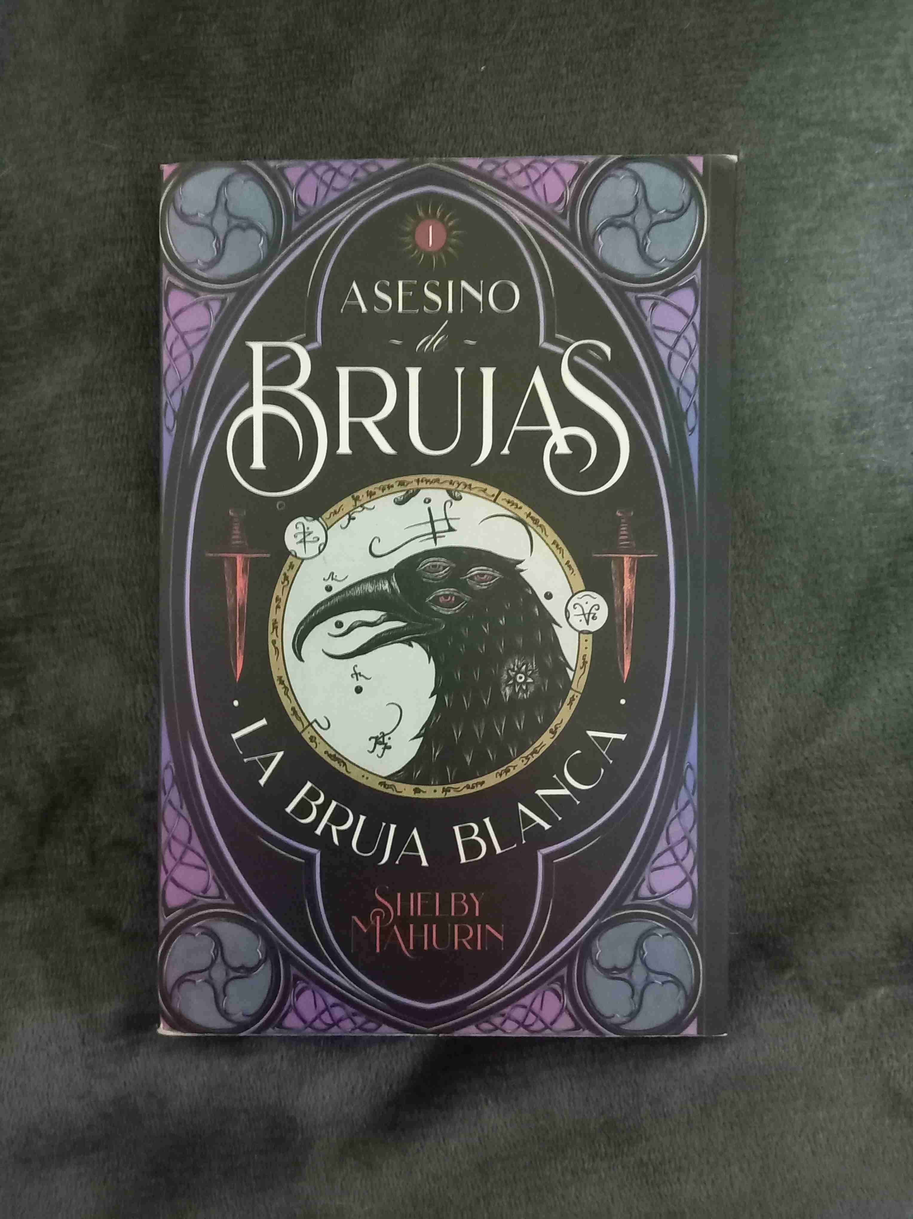 Libro "asesino de brujas 1" - miniatura 1