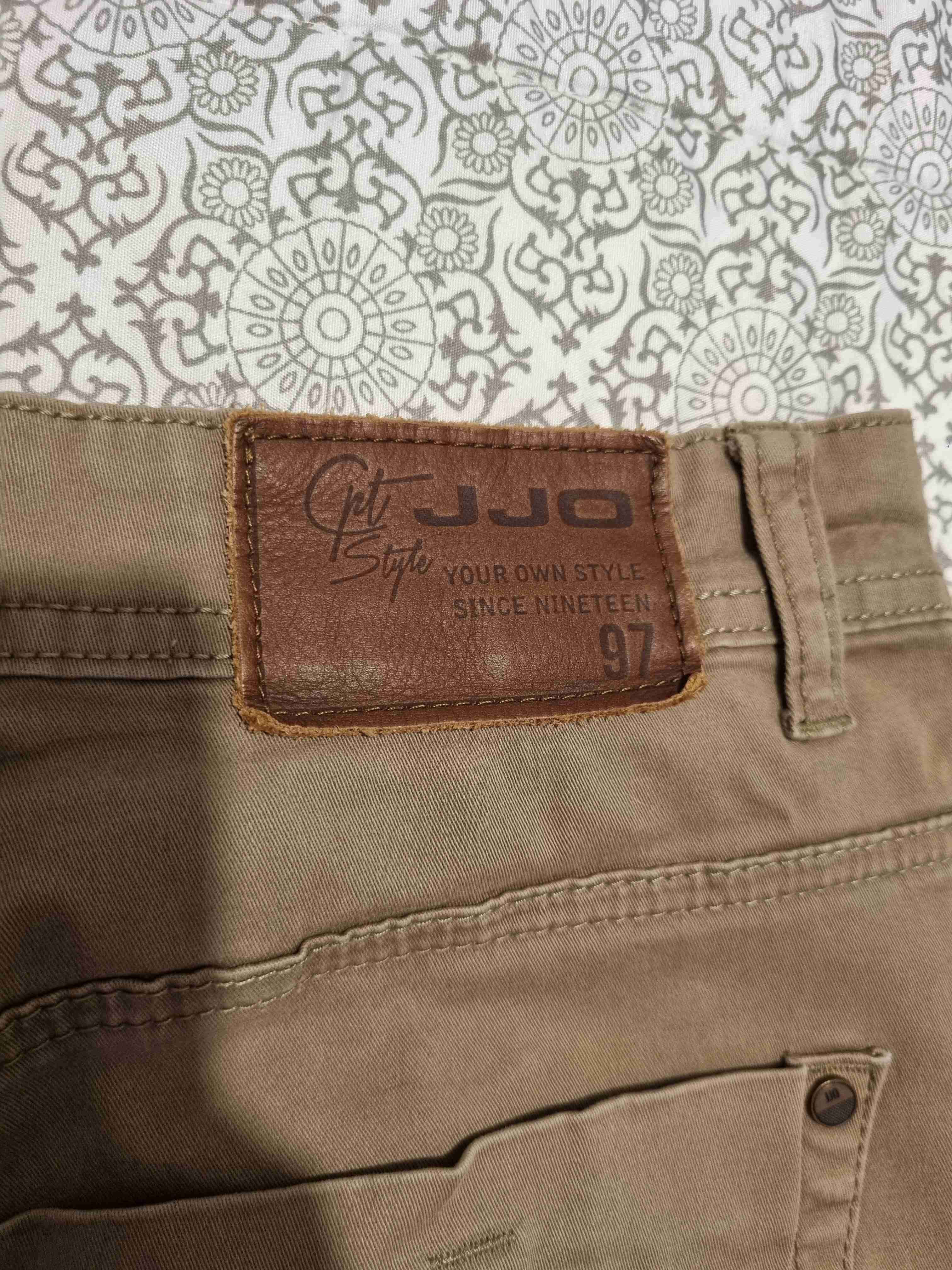 Bermudas casuales color beige - miniatura 5
