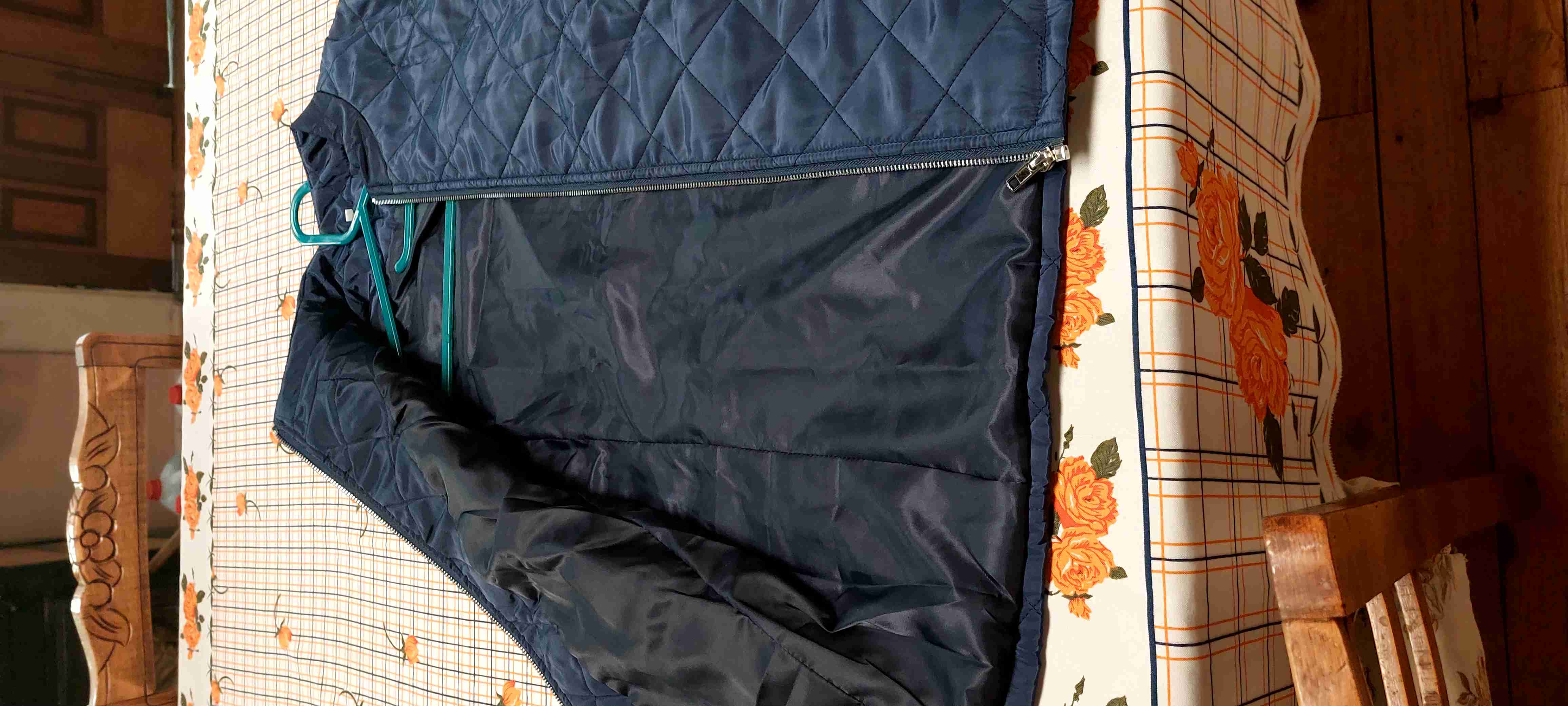 Chaleco azul sin mangas - miniatura 2