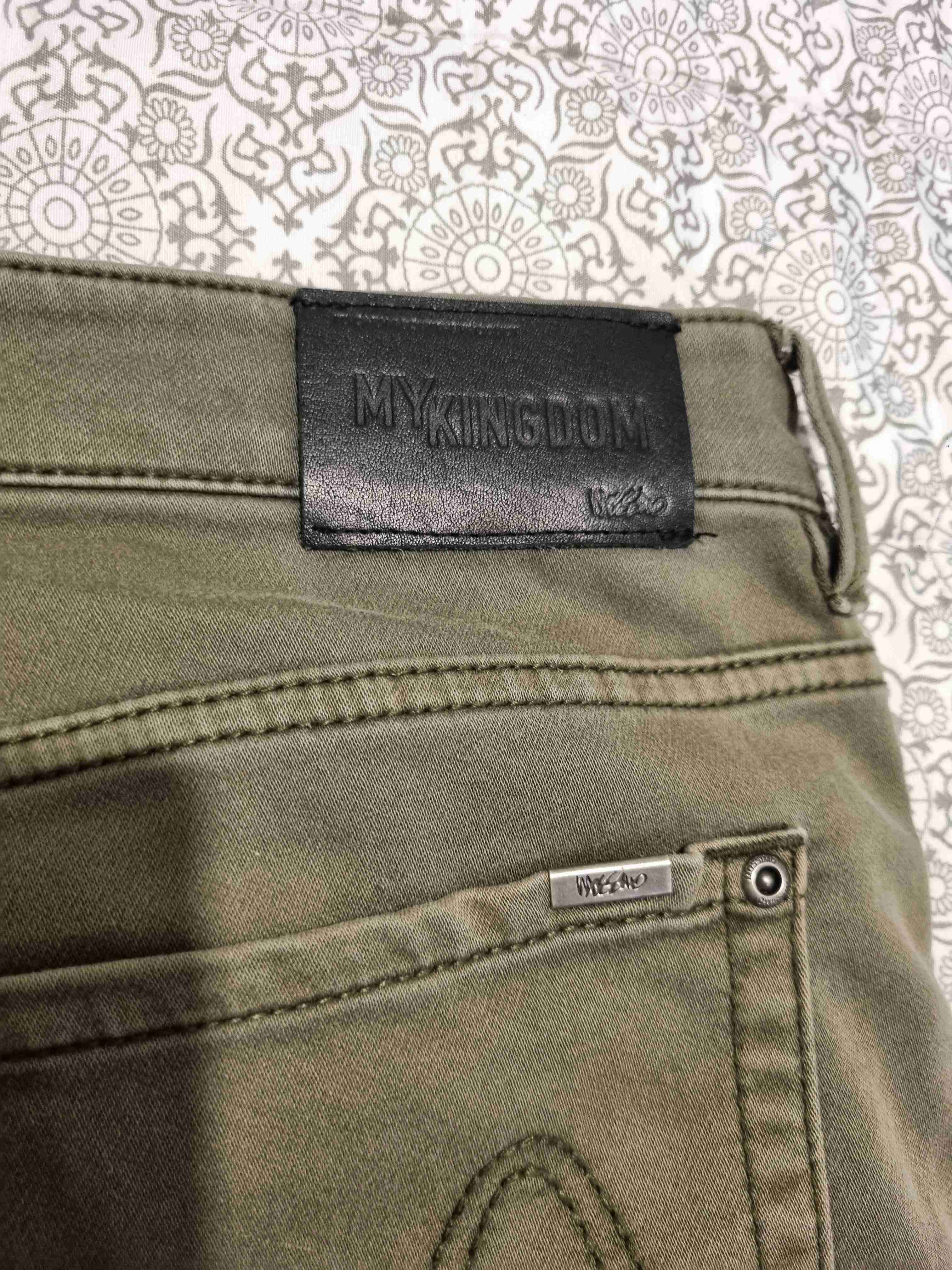 Bermudas verde militar hombre - miniatura 5