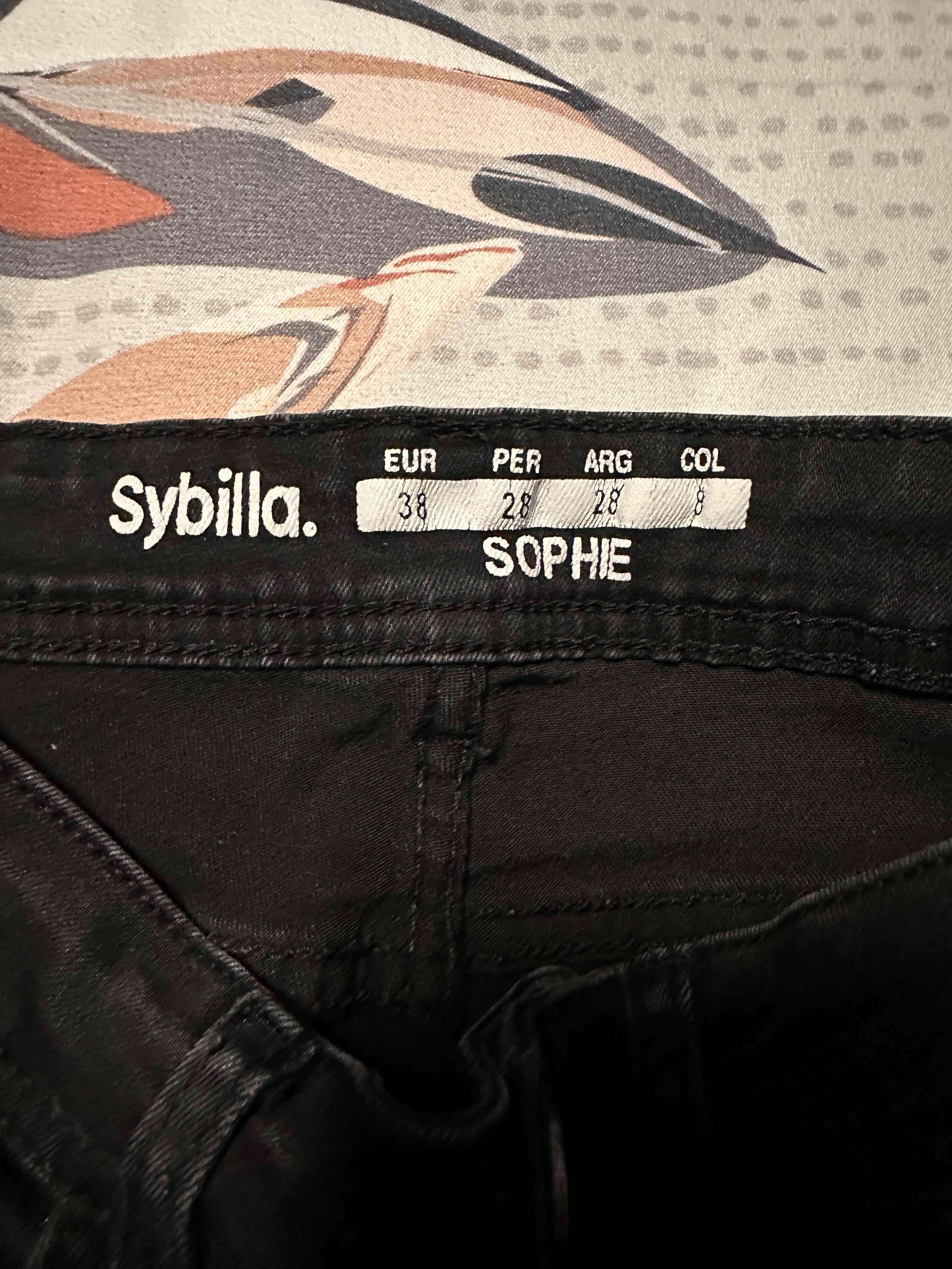 Jeans negros con bordado floral - miniatura 3