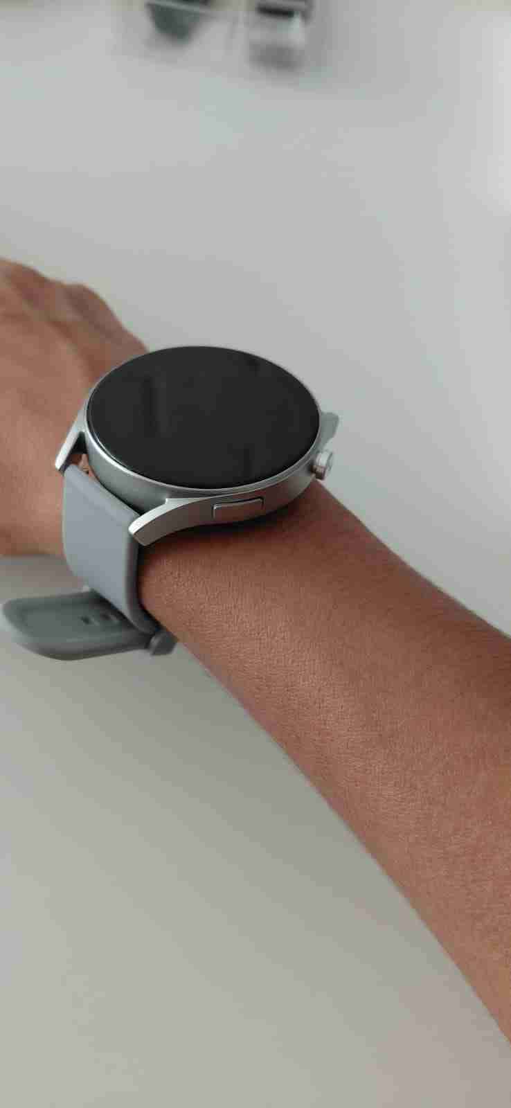 Smartwatch gris moderno - miniatura 2