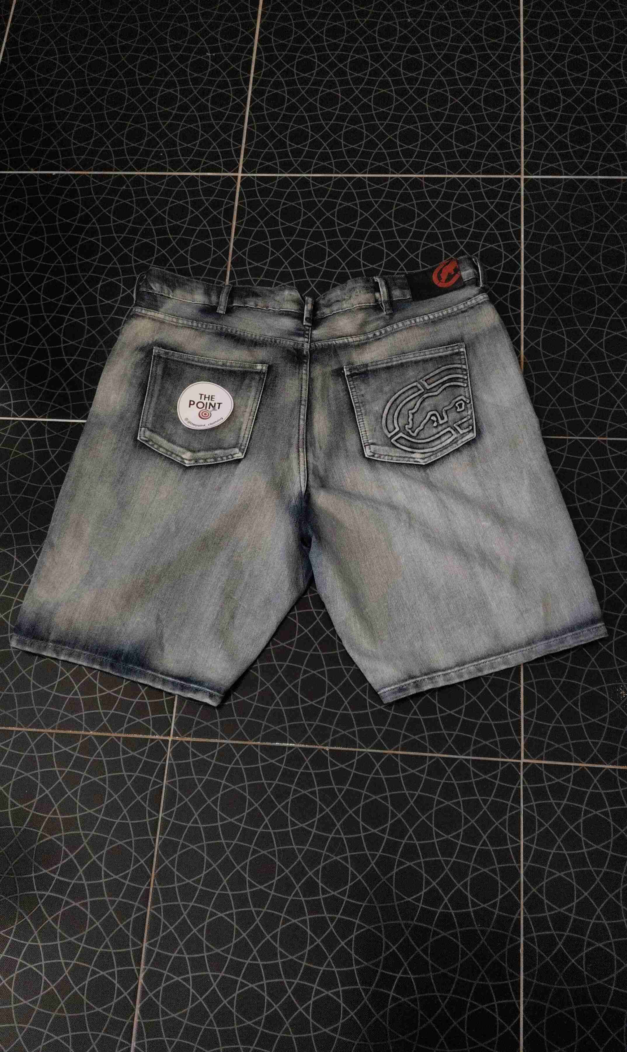 Bermuda jeans gris desgastado - miniatura 2