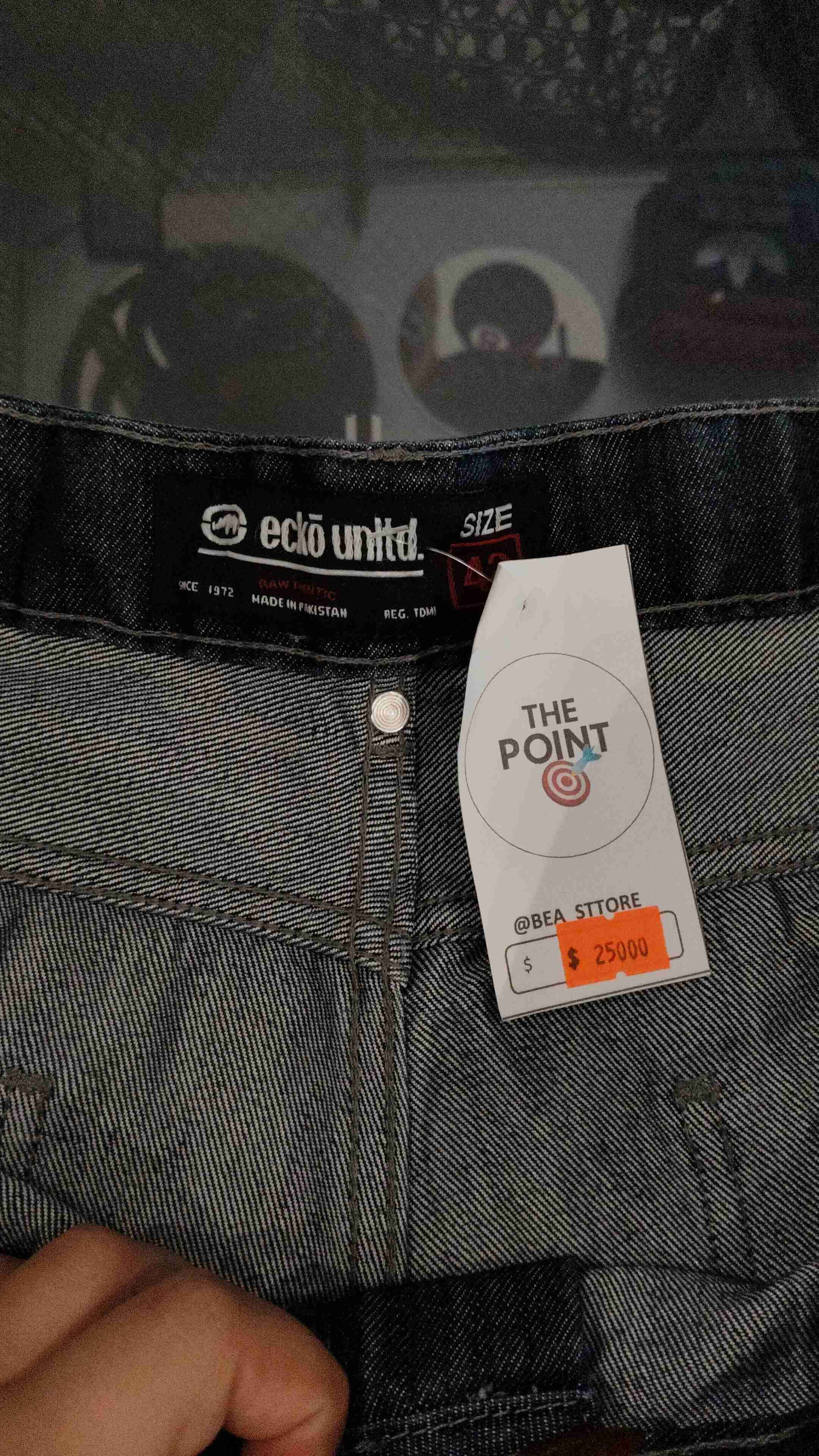 Bermuda jeans gris desgastado - miniatura 4