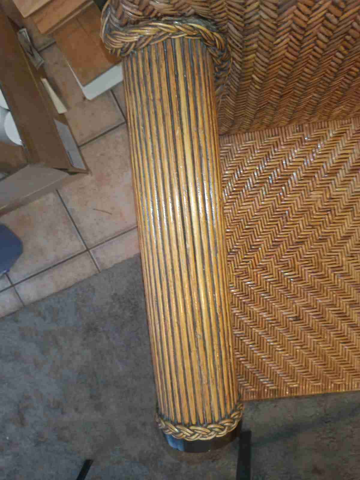 Sofá de ratán con madera de roble - miniatura 2