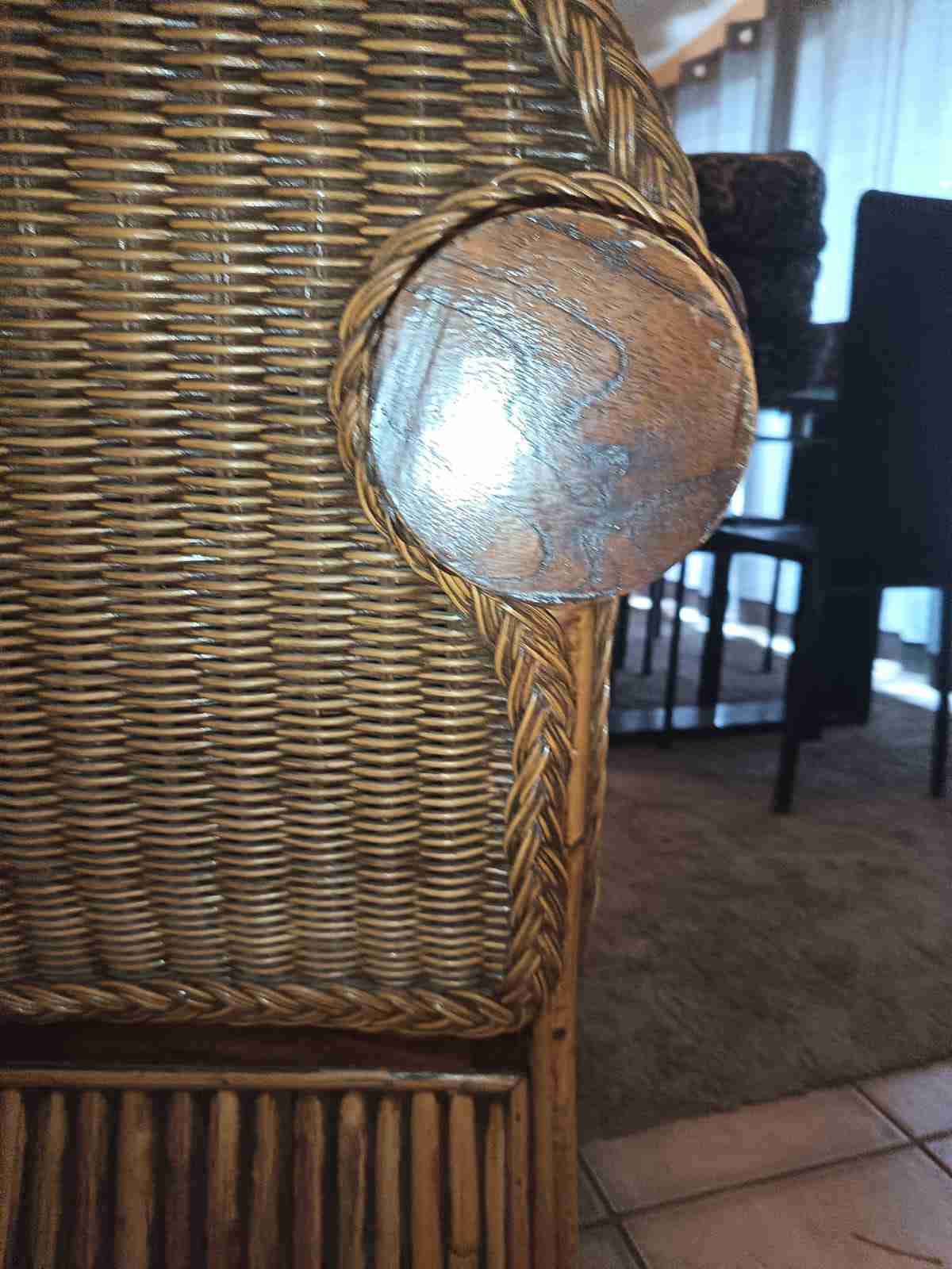 Sofá de ratán con madera de roble - miniatura 4