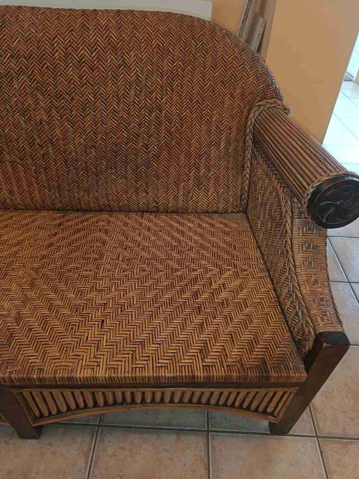 Sofá de ratán con madera de roble - miniatura 5