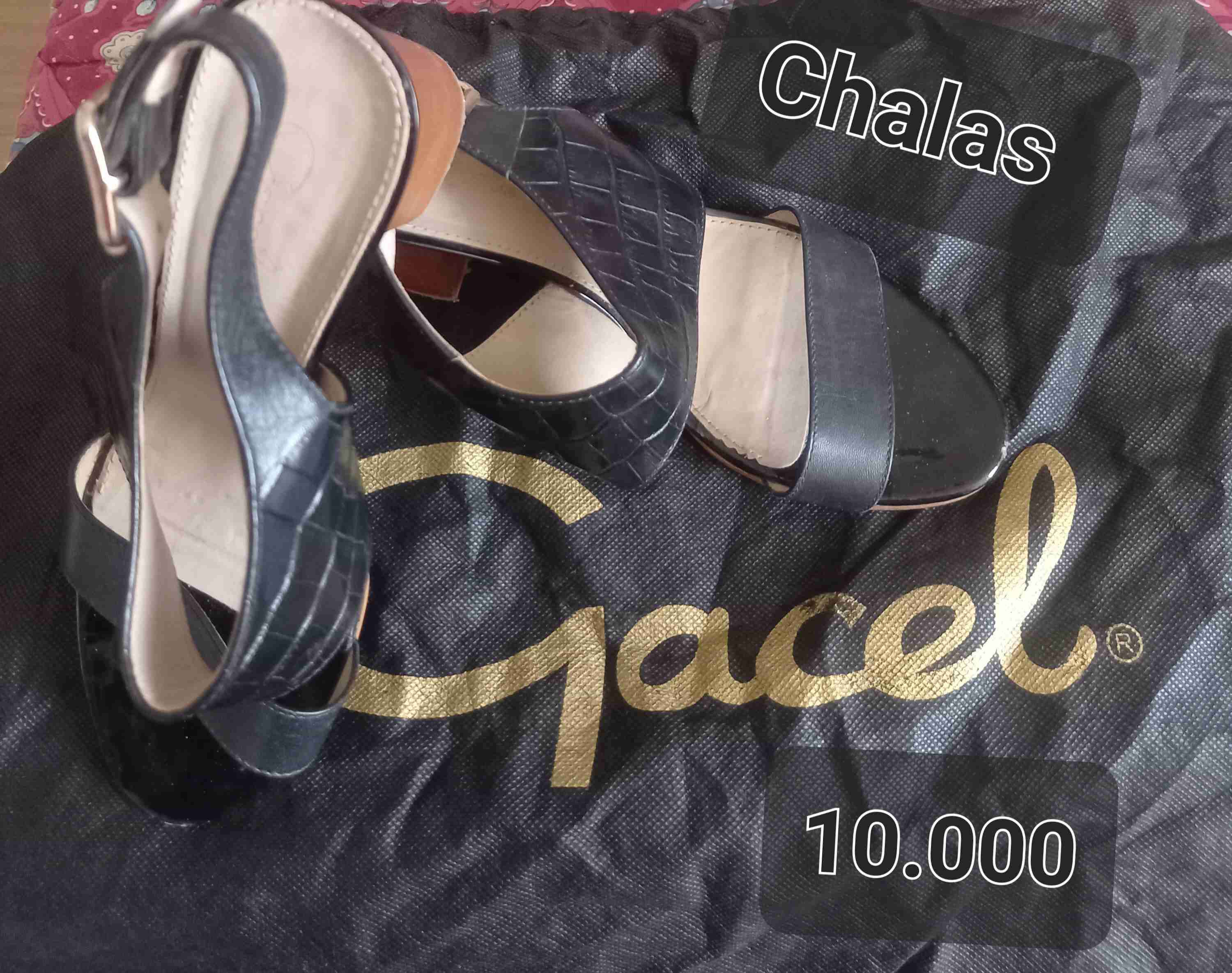 Sandalias de cuero negro con taco - miniatura 2